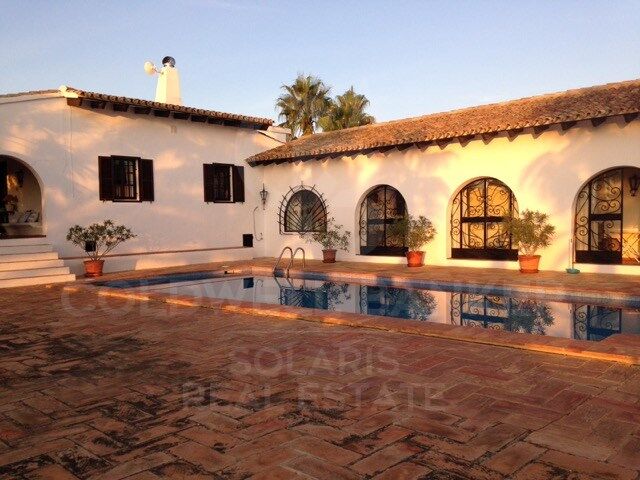 Renovierte, hochwertige Finca mit Meerblick, Haupthaus und Gästewohnung in Benissa