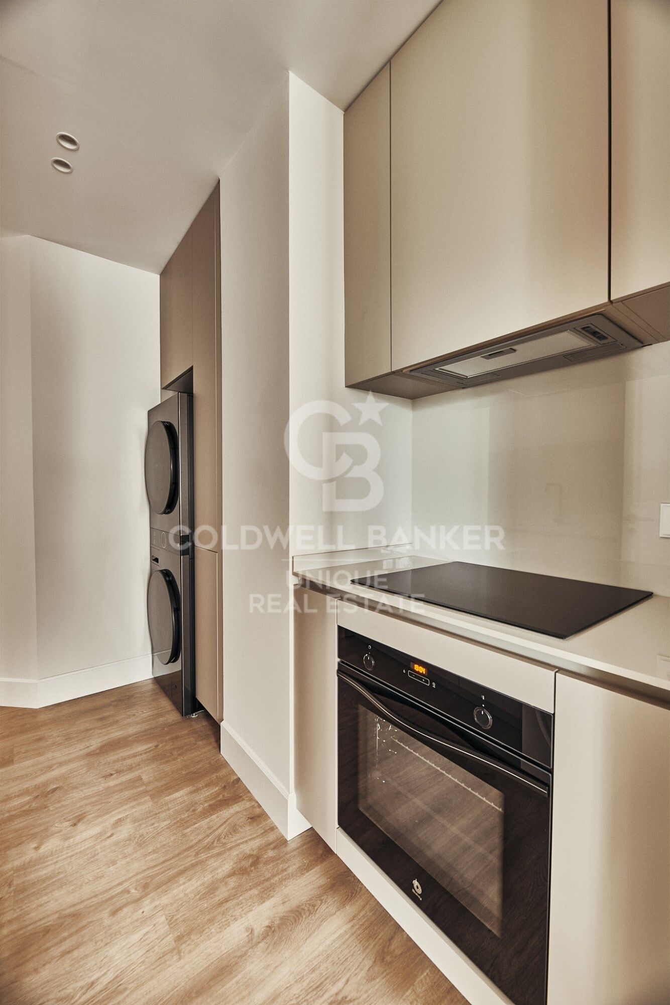 Renovated exterior flat in El Viso, Madrid