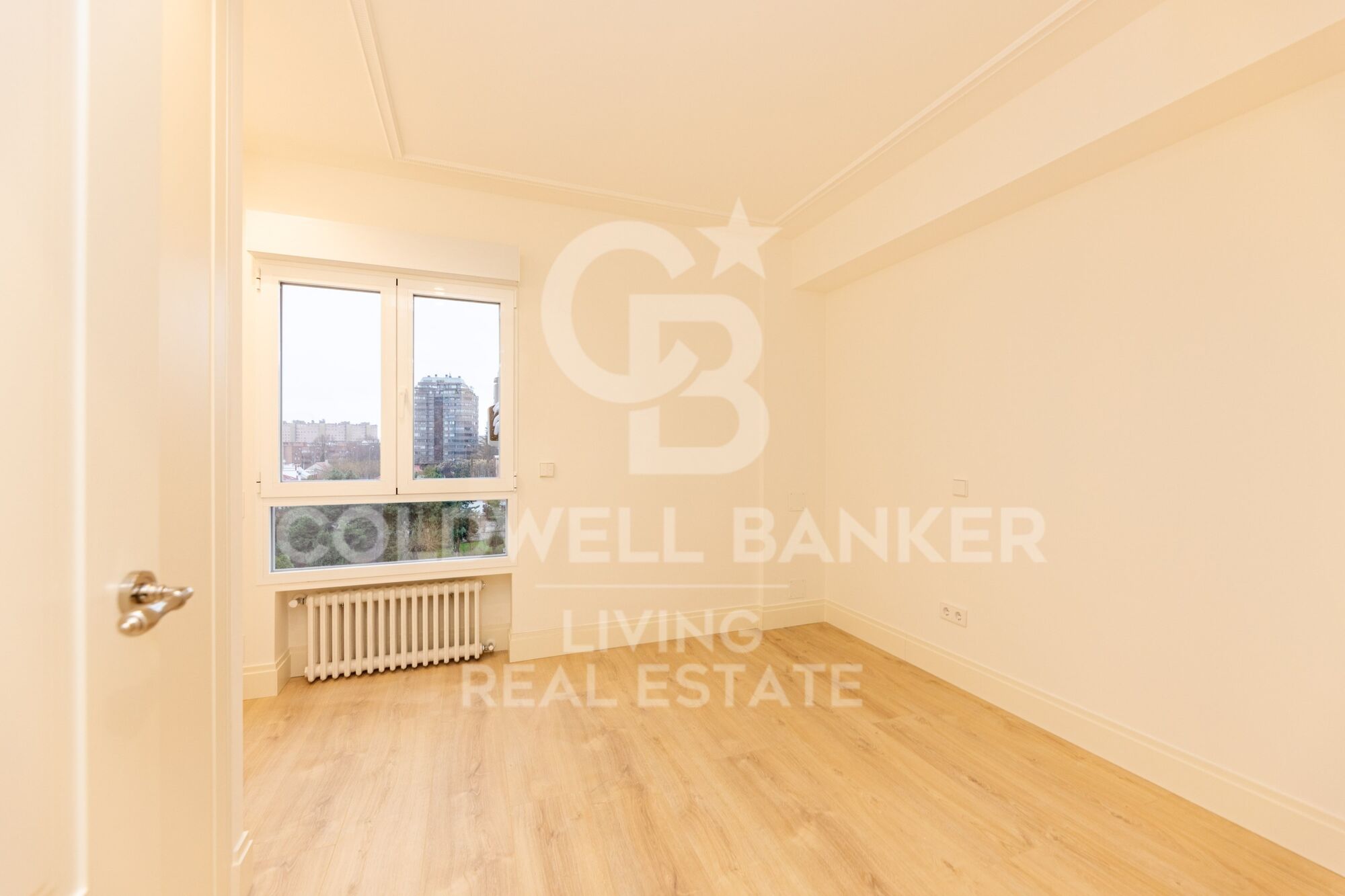 Flat 3 Bedrooms Sale Madrid