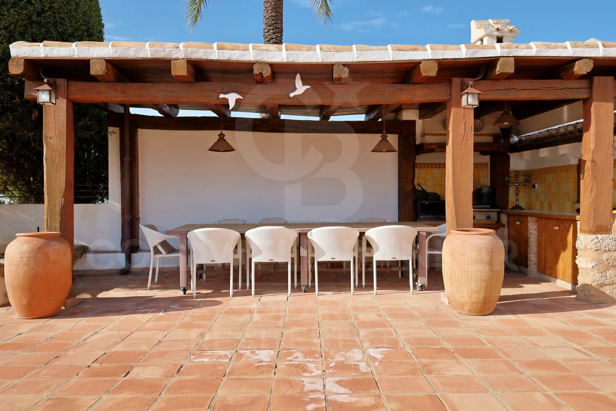 Elegante mediterrane Finca mit Charakter, Privatsphäre und unabhängigen Räumen, nur einen Steinwurf vom Zentrum von Jávea entfernt.