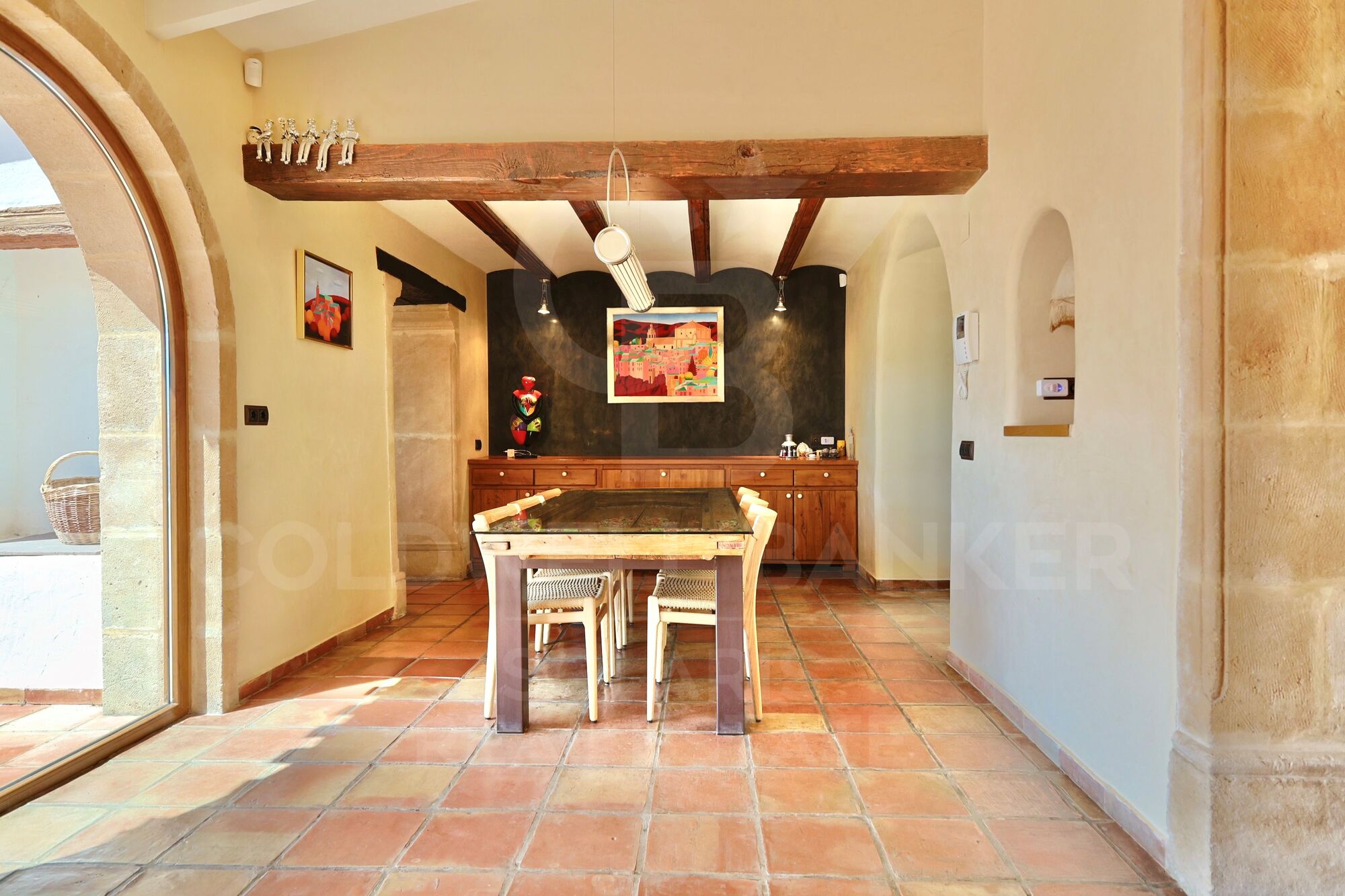 Elegante mediterrane Finca mit Charakter, Privatsphäre und unabhängigen Räumen, nur einen Steinwurf vom Zentrum von Jávea entfernt.