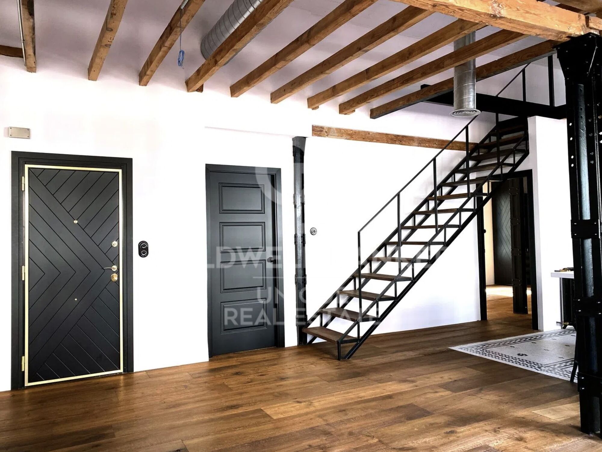 Penthouse duplex extérieur rénové avec terrasse à Sol, Madrid