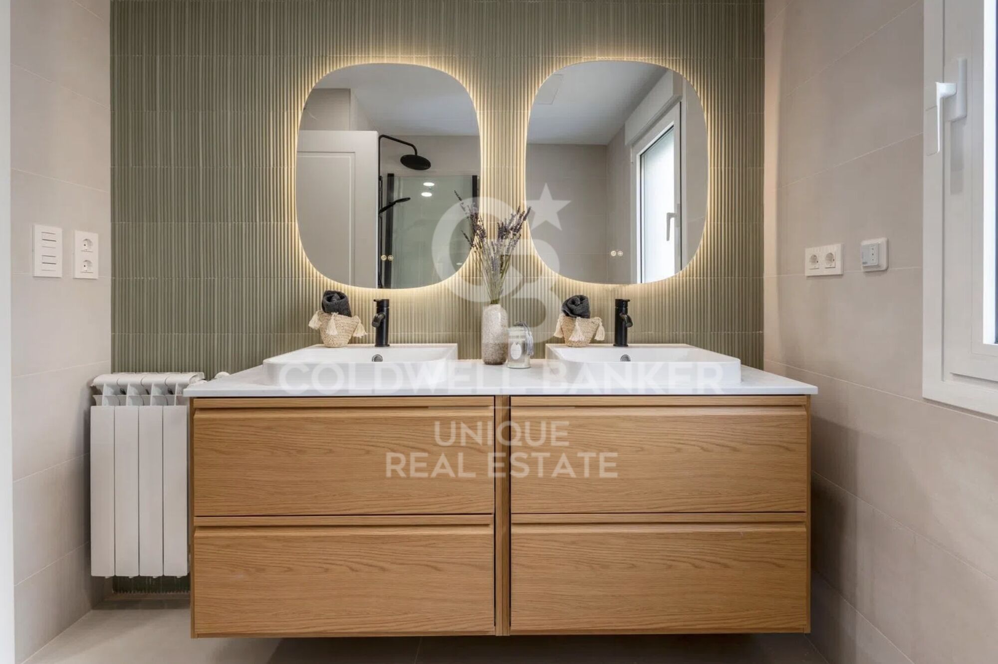 Appartement extérieur rénové avec terrasse à Guindalera, Madrid