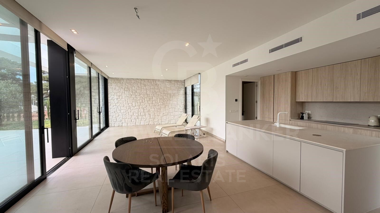 Anspruchsvolle Luxusvilla mit Pool in La Cala, Jávea