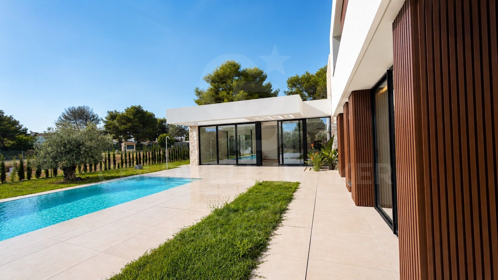 Anspruchsvolle Luxusvilla mit Pool in La Cala, Jávea