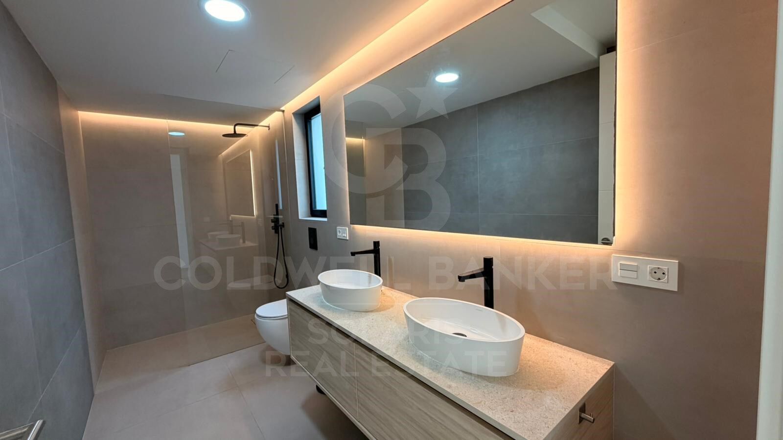 Anspruchsvolle Luxusvilla mit Pool in La Cala, Jávea