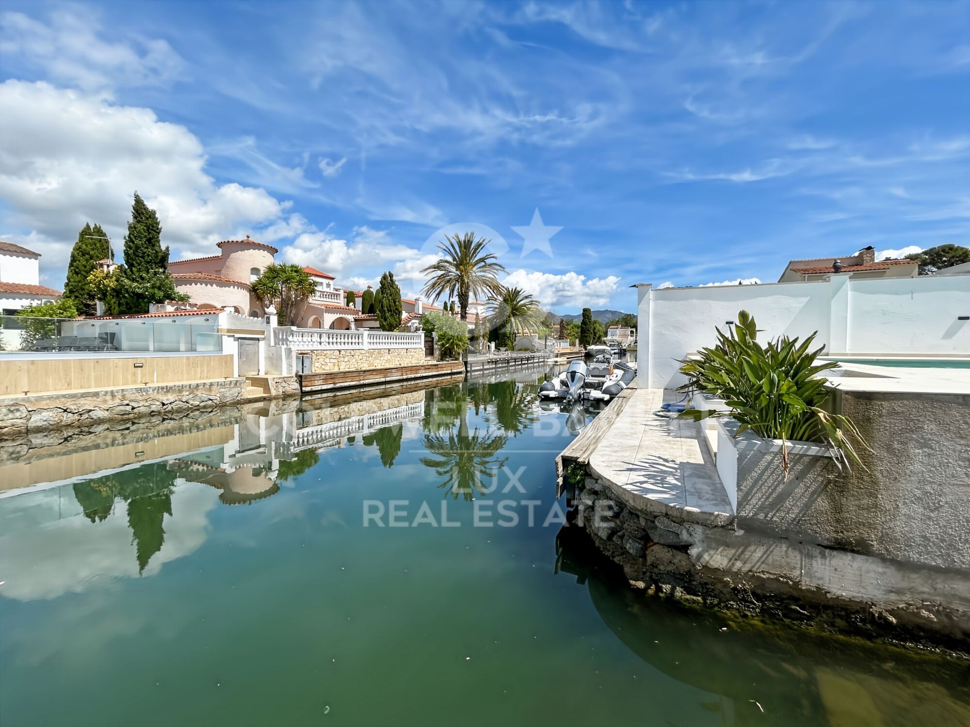 Neubauvilla mit Liegeplatz in Empuriabrava
