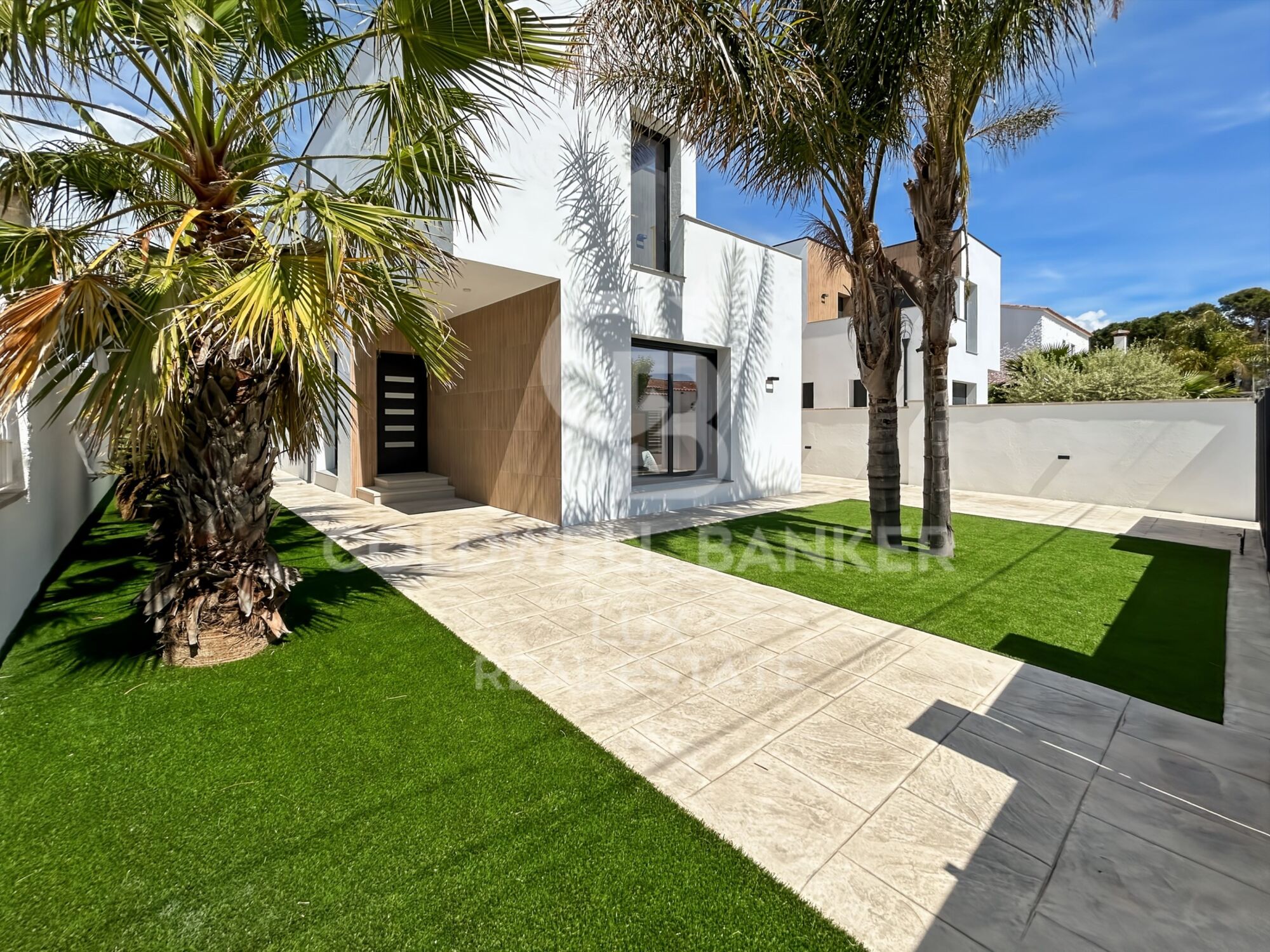 Neubauvilla mit Liegeplatz in Empuriabrava
