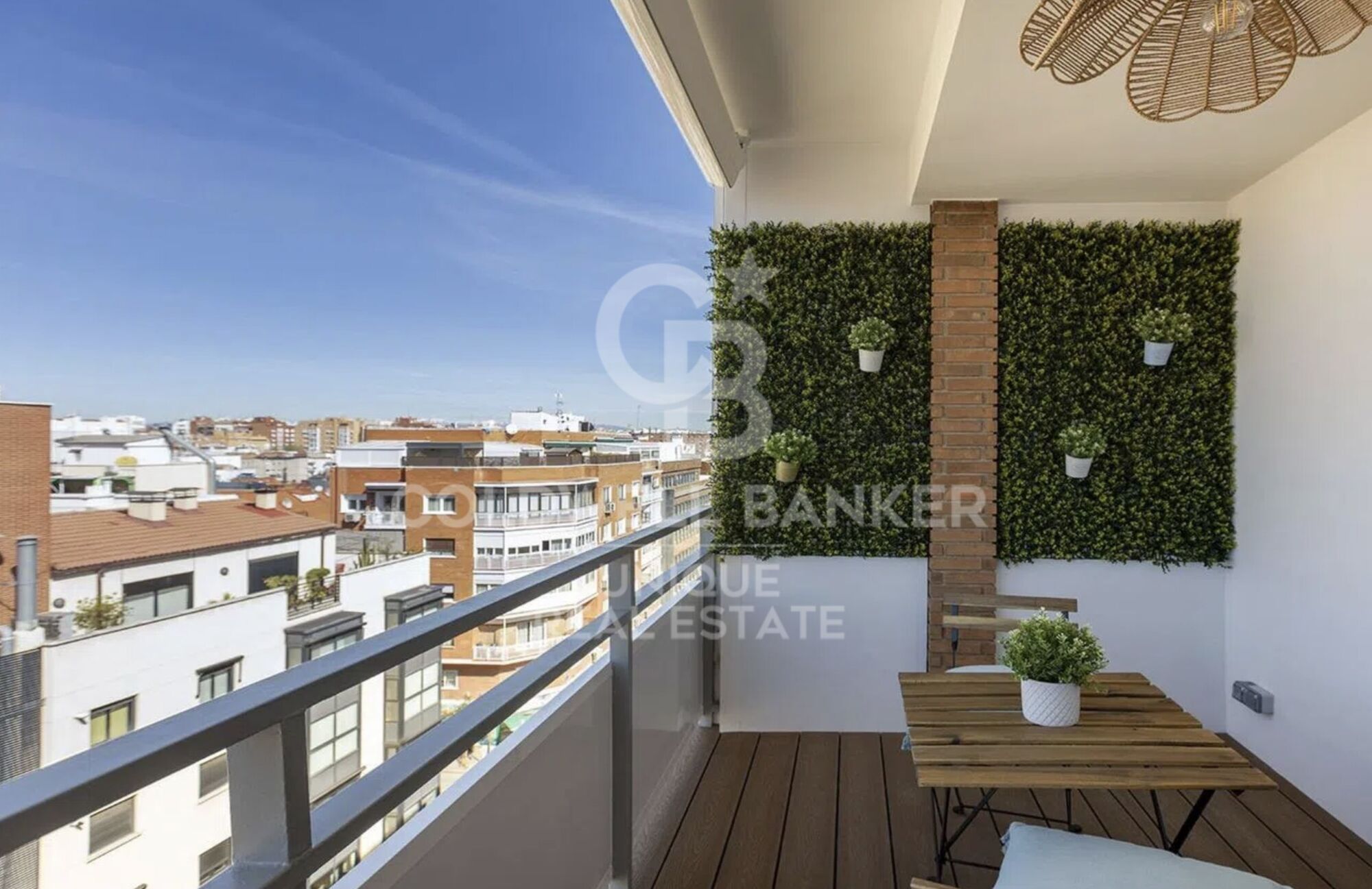 Renoviertes Außenpenthouse mit Terrasse in Tetuán, Madrid