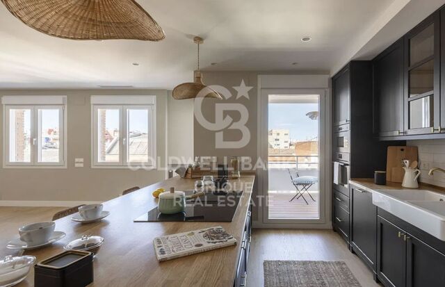 Renovated exterior penthouse with terrace in Tetuán, Madrid