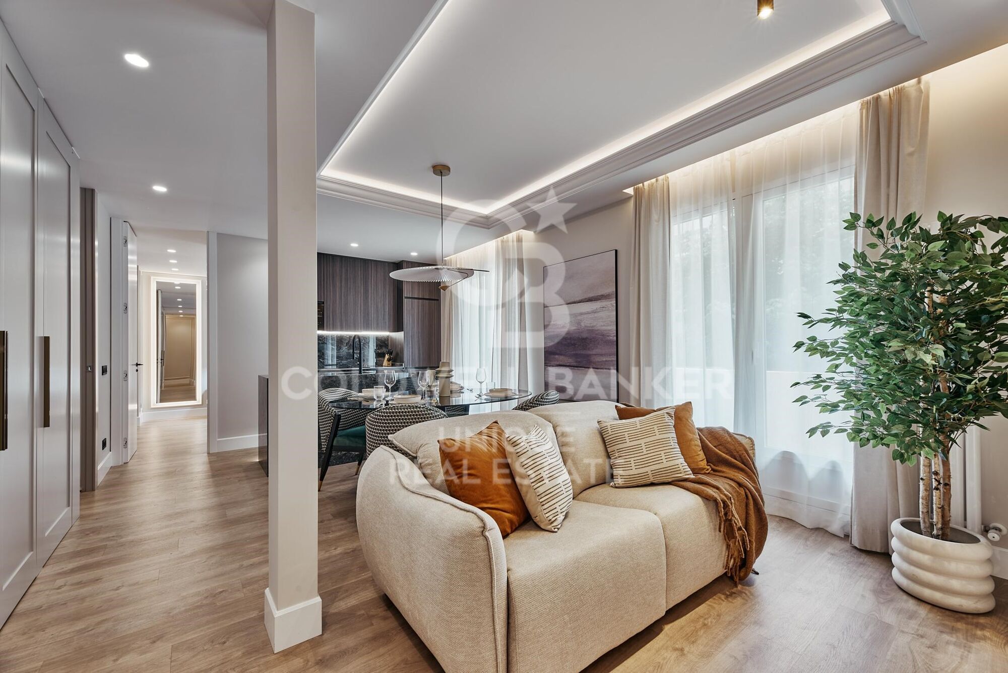Renovated flat with terrace in Castellana, Madrid