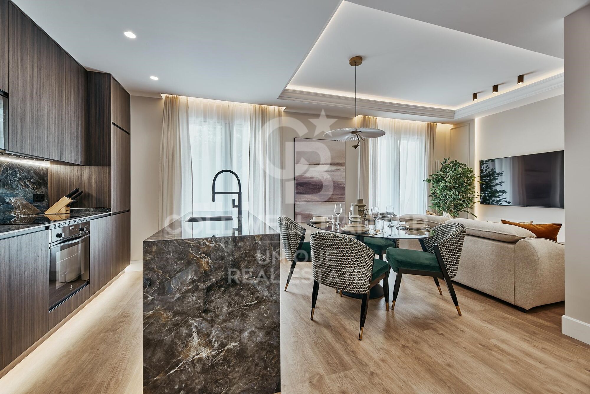 Renovated flat with terrace in Castellana, Madrid