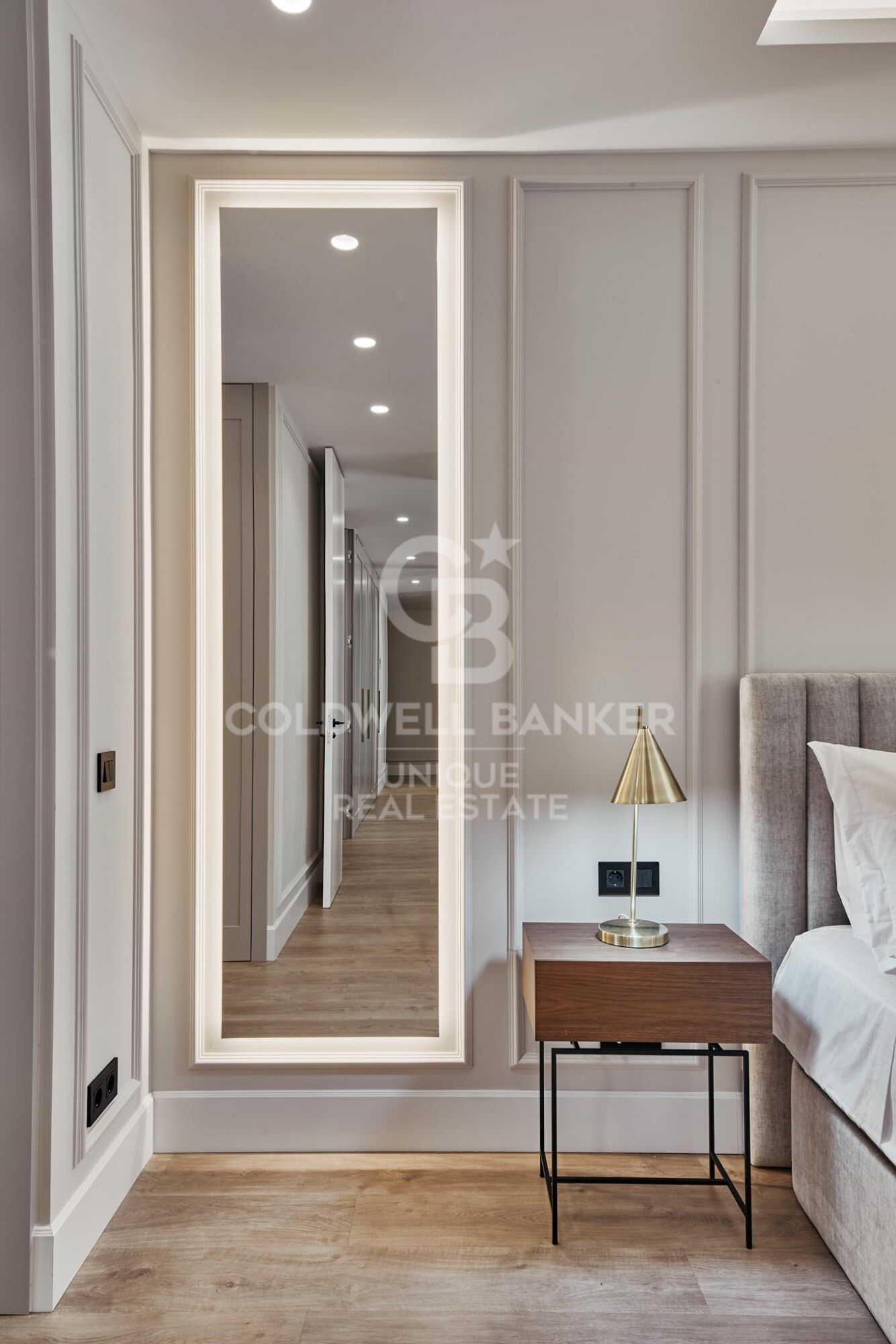 Renovated flat with terrace in Castellana, Madrid