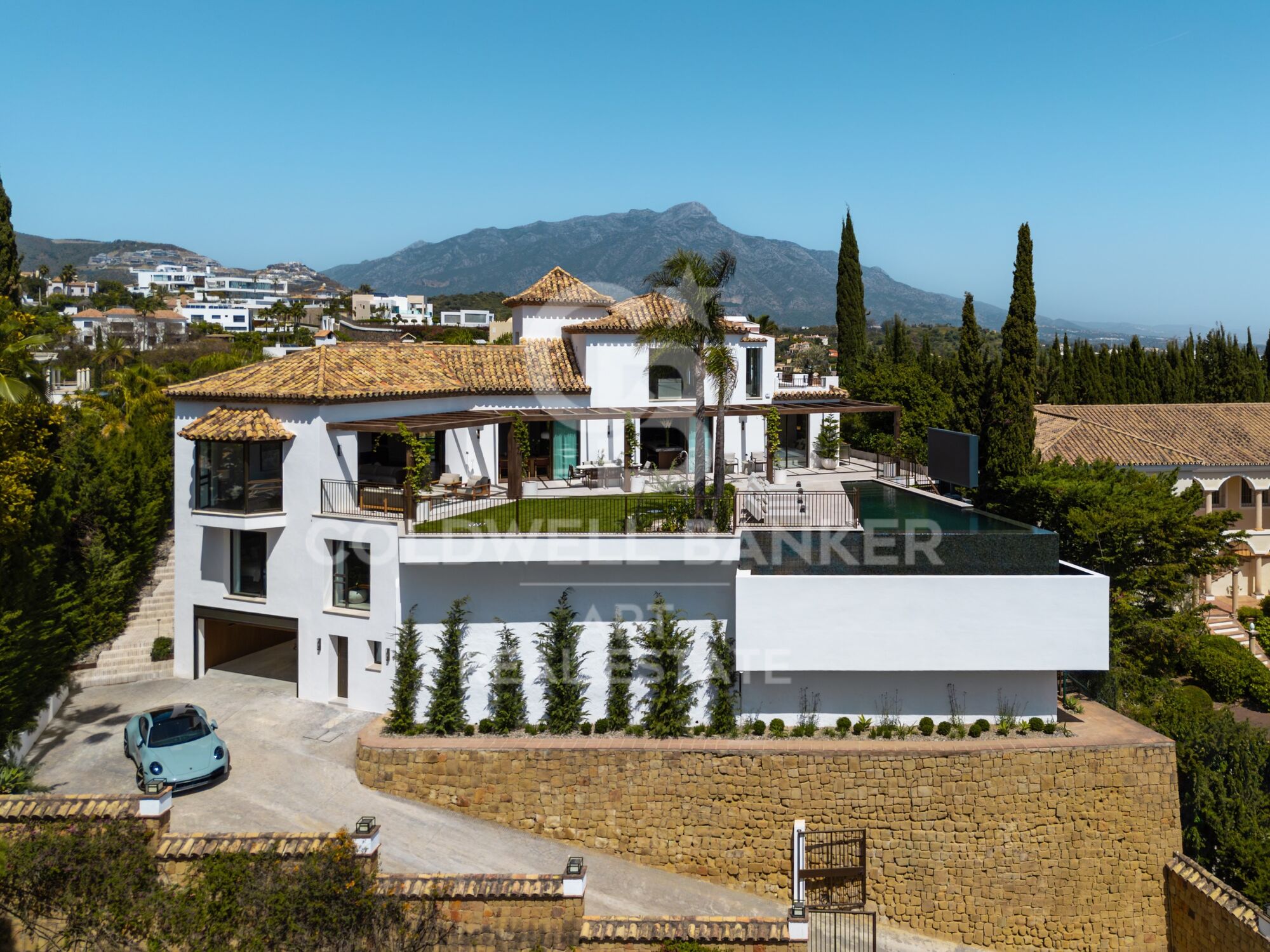 Espectacular villa en el corazón de El Herrojo- Benahavís