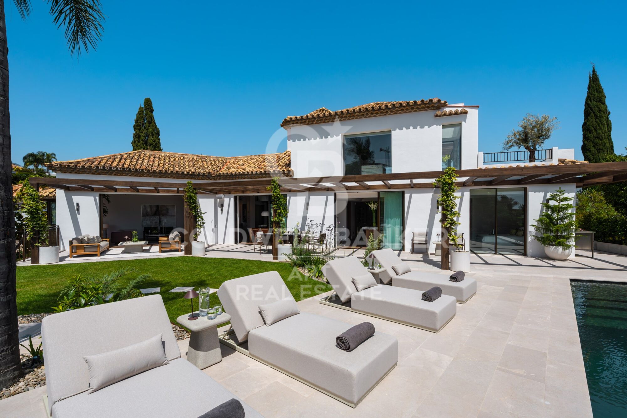 Espectacular villa en el corazón de El Herrojo- Benahavís