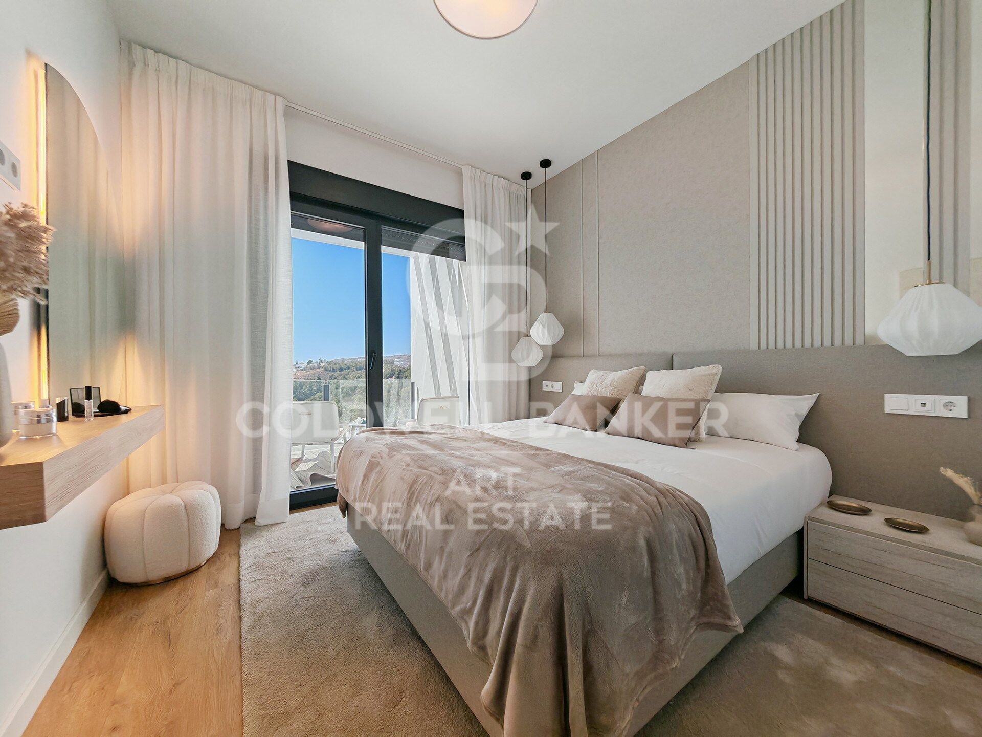 Impressionnante villa de golf contemporaine à vendre à El Chaparral.