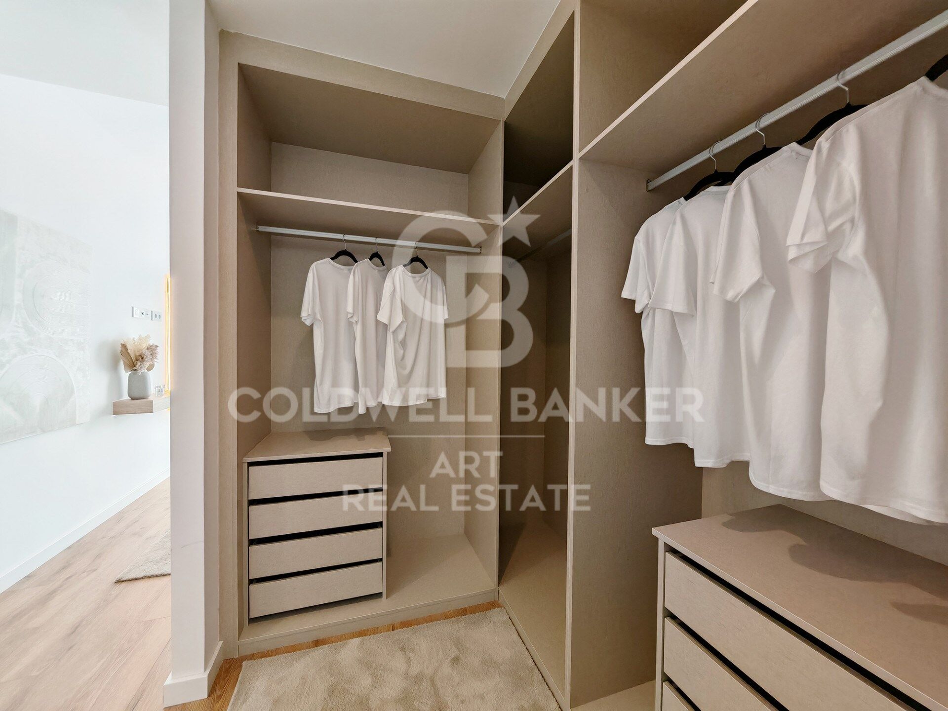 Impressionnante villa de golf contemporaine à vendre à El Chaparral.