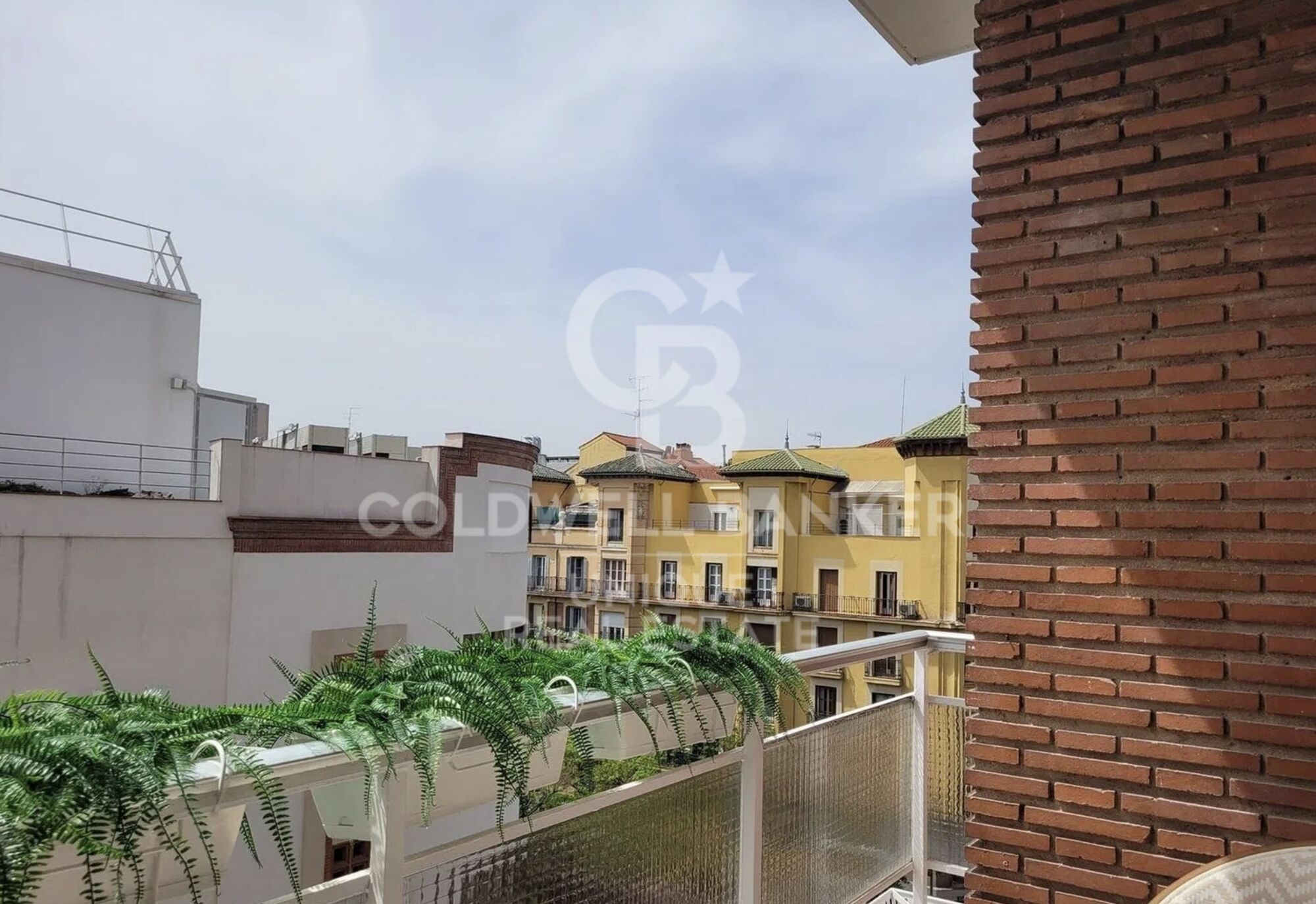 Renovated exterior apartment with terrace and garage in Goya, Madrid