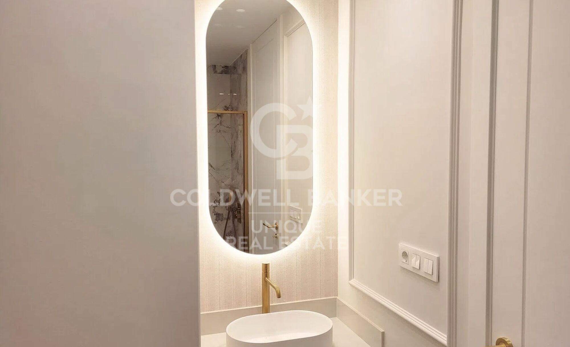 Renovated exterior apartment with terrace and garage in Goya, Madrid