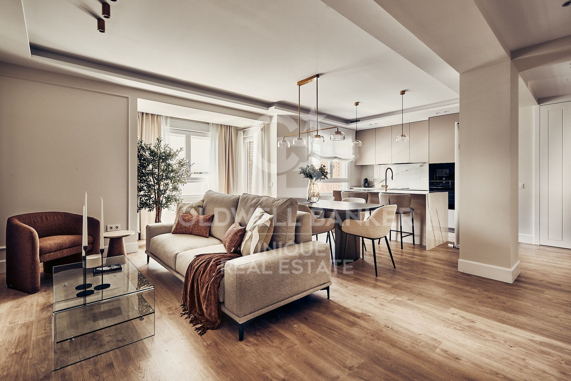 Renovated exterior apartment with terrace and garage in Goya, Madrid