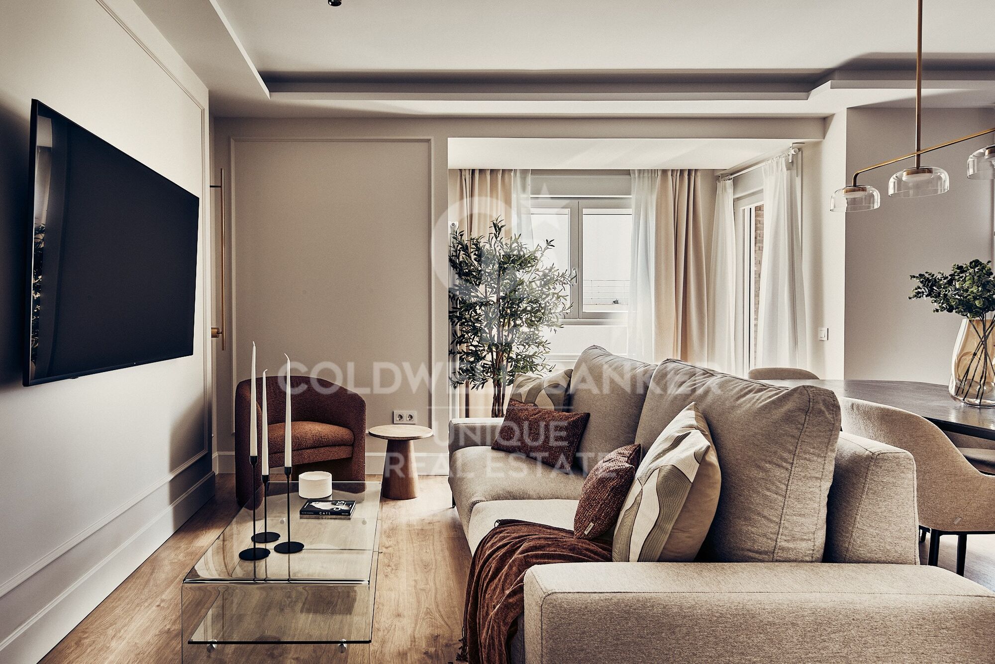Renovated exterior apartment with terrace and garage in Goya, Madrid