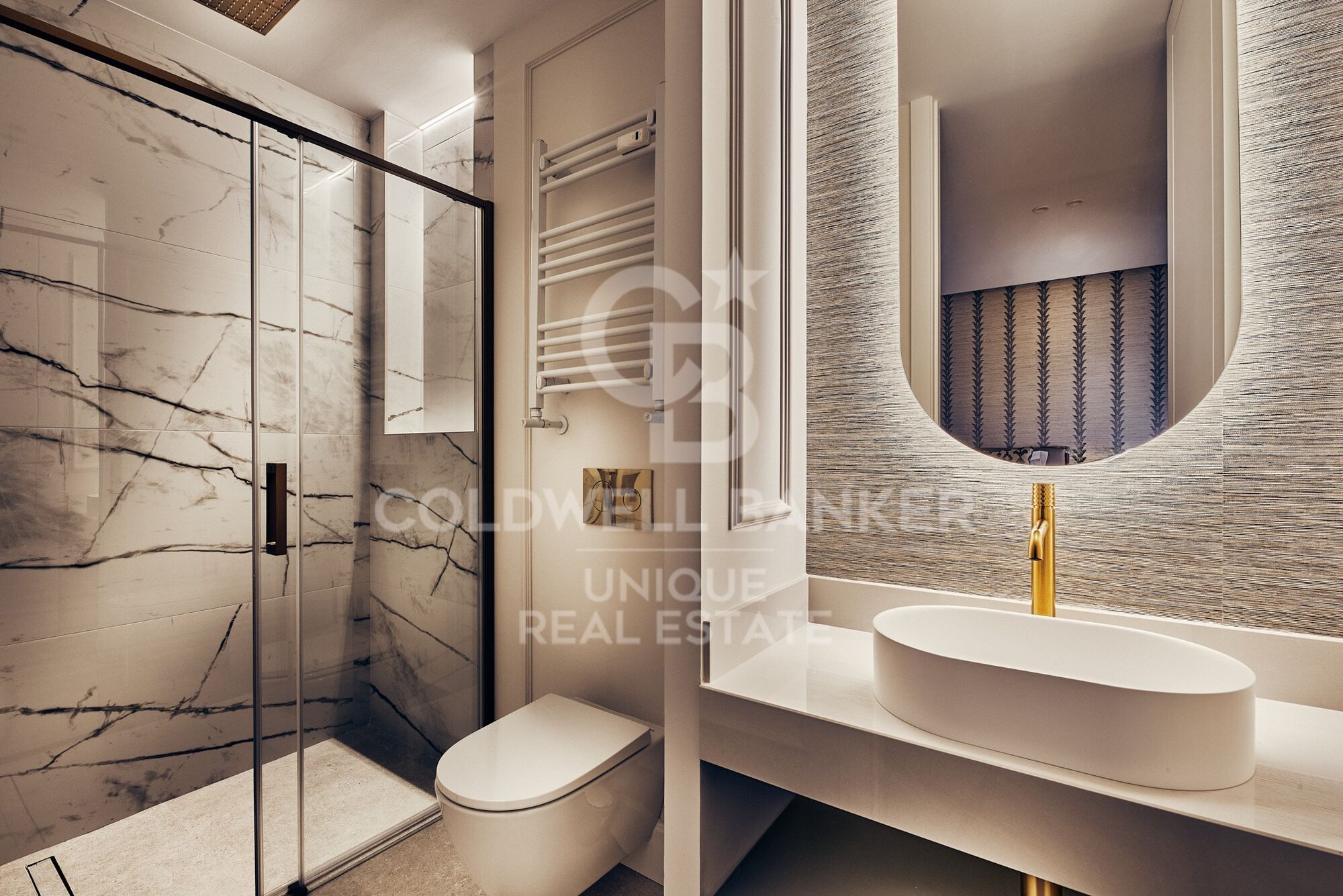 Renovated exterior apartment with terrace and garage in Goya, Madrid