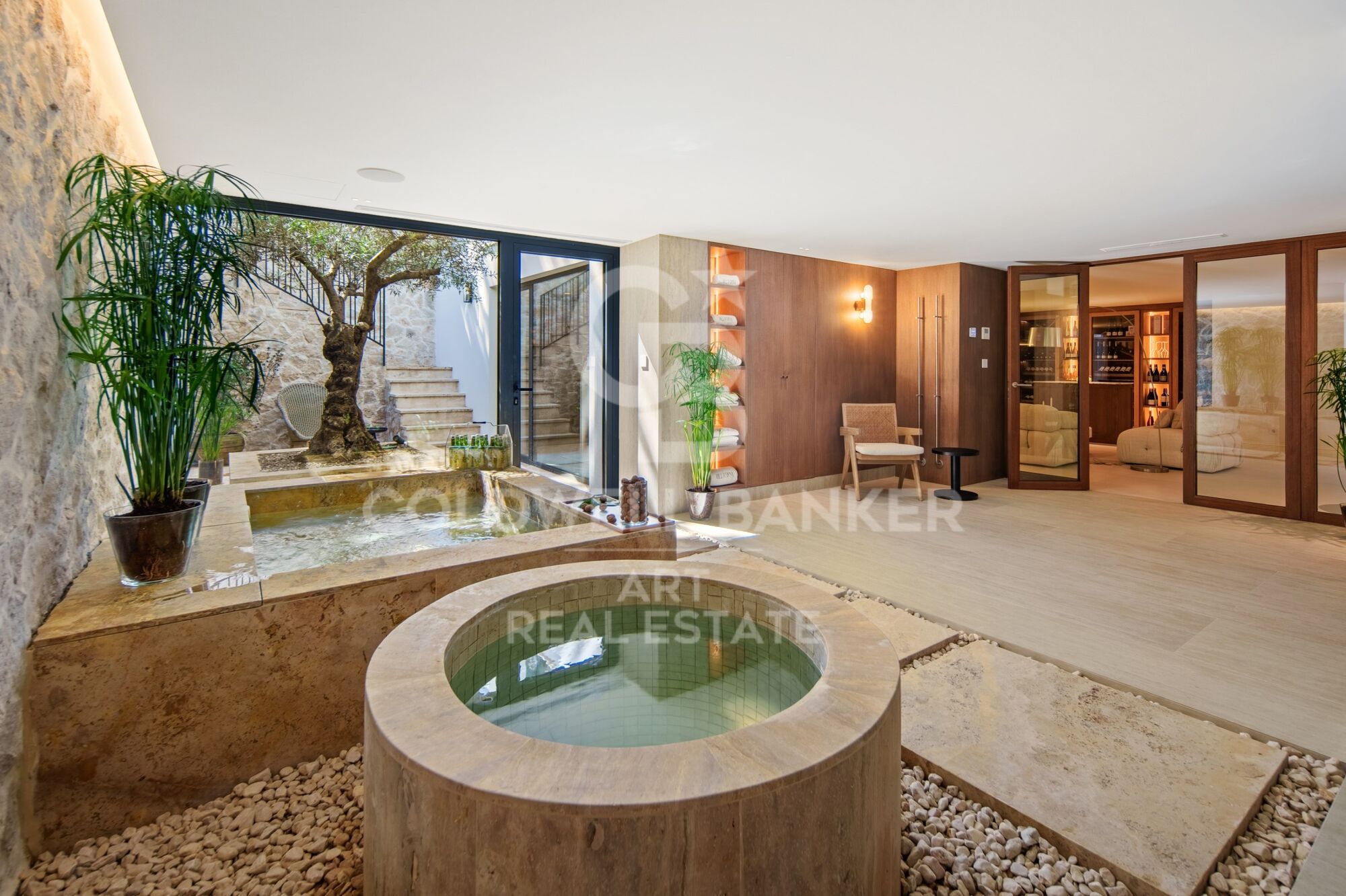 Villa contemporaine en première ligne de golf à Nueva Andalucía.