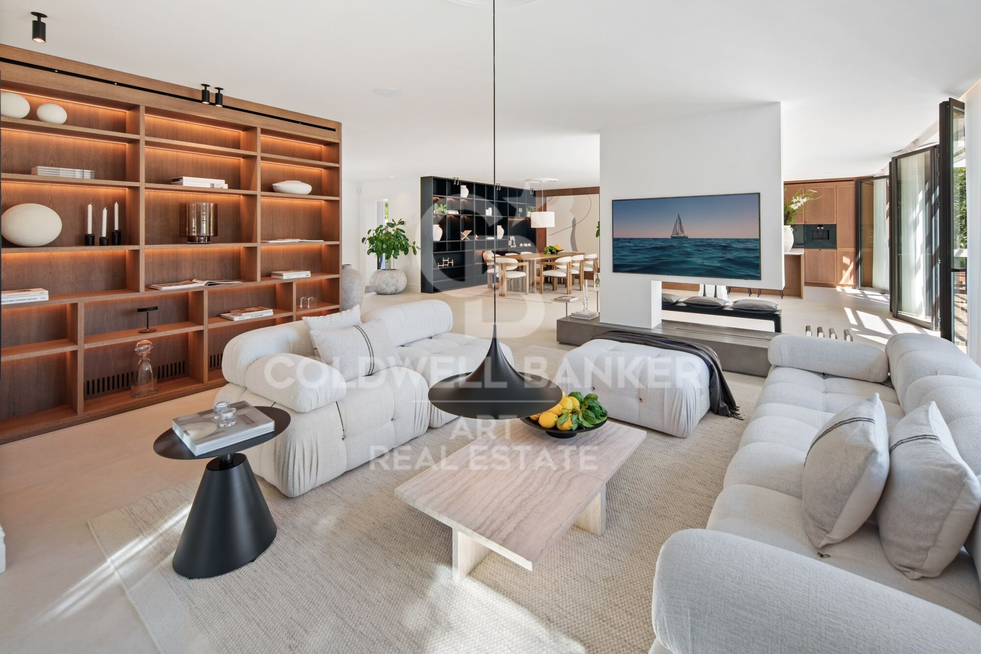 Villa contemporánea en primera línea de Golf en Nueva Andalucía