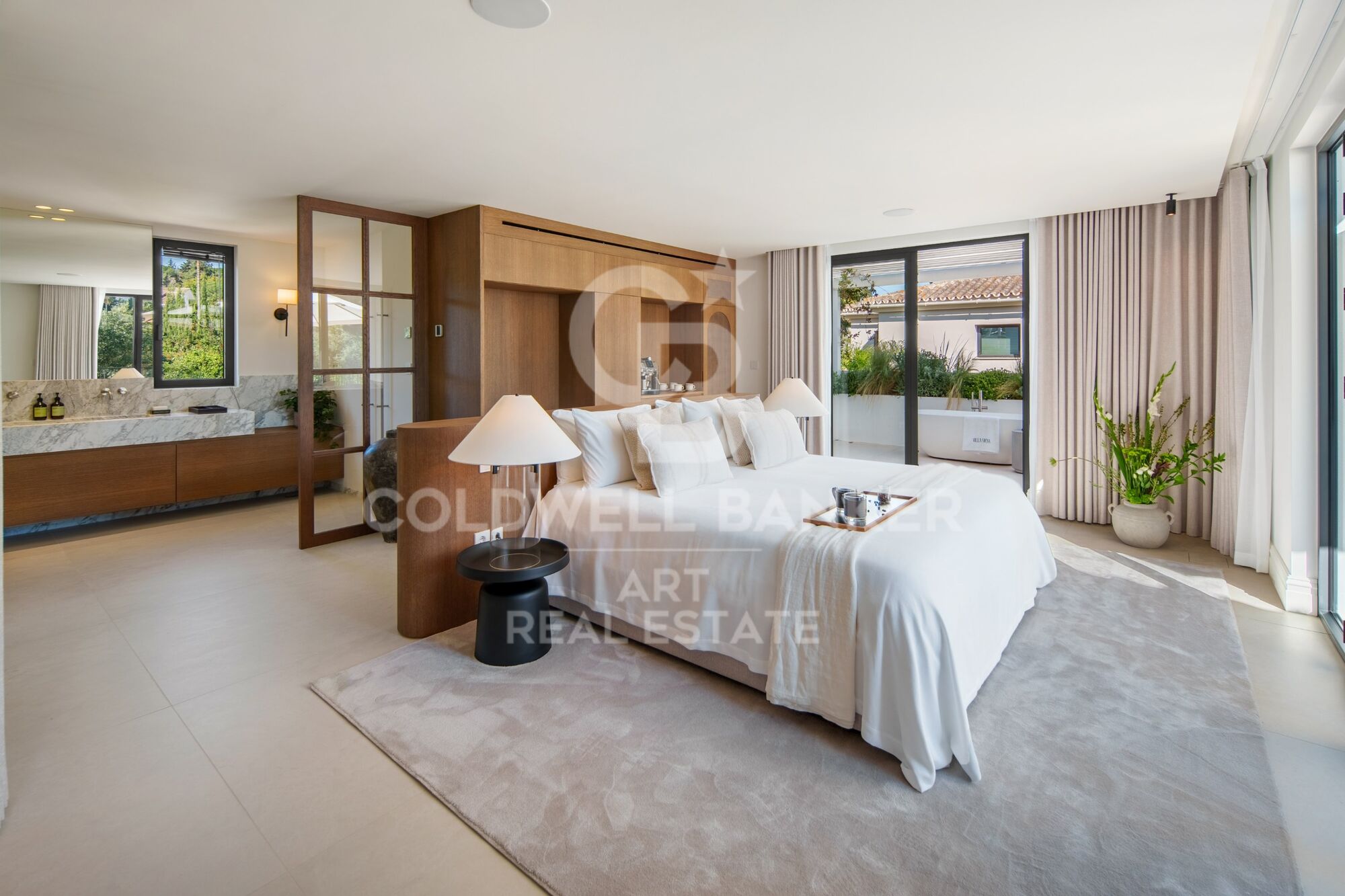 Villa contemporánea en primera línea de Golf en Nueva Andalucía