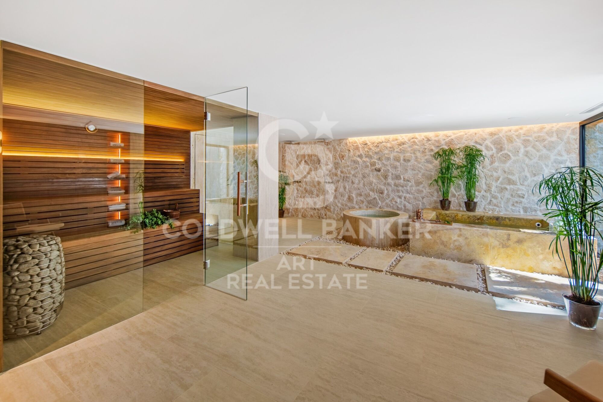 Villa contemporánea en primera línea de Golf en Nueva Andalucía