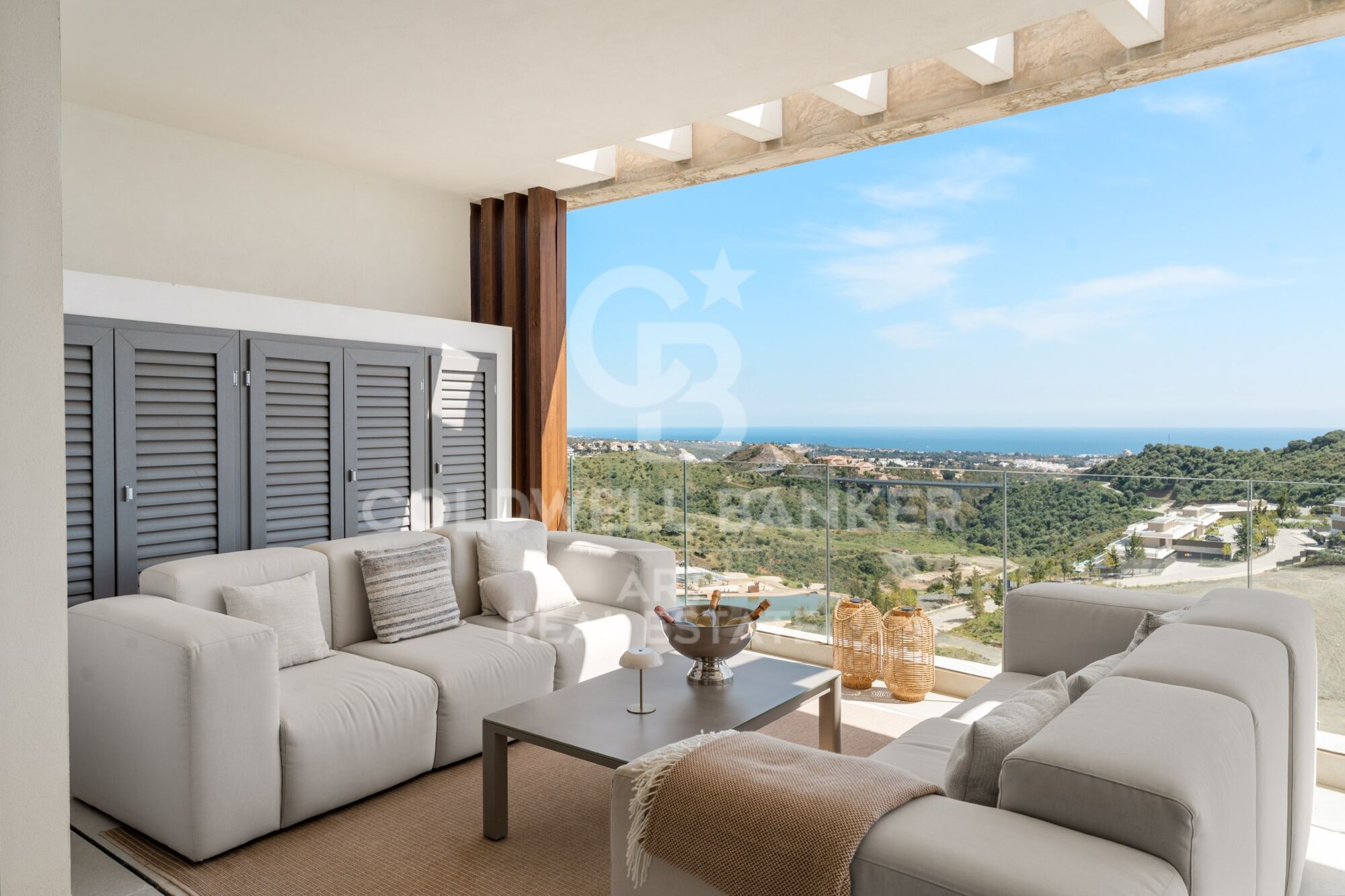 Penthouse de luxe avec vues panoramiques sur la mer à La Quinta.