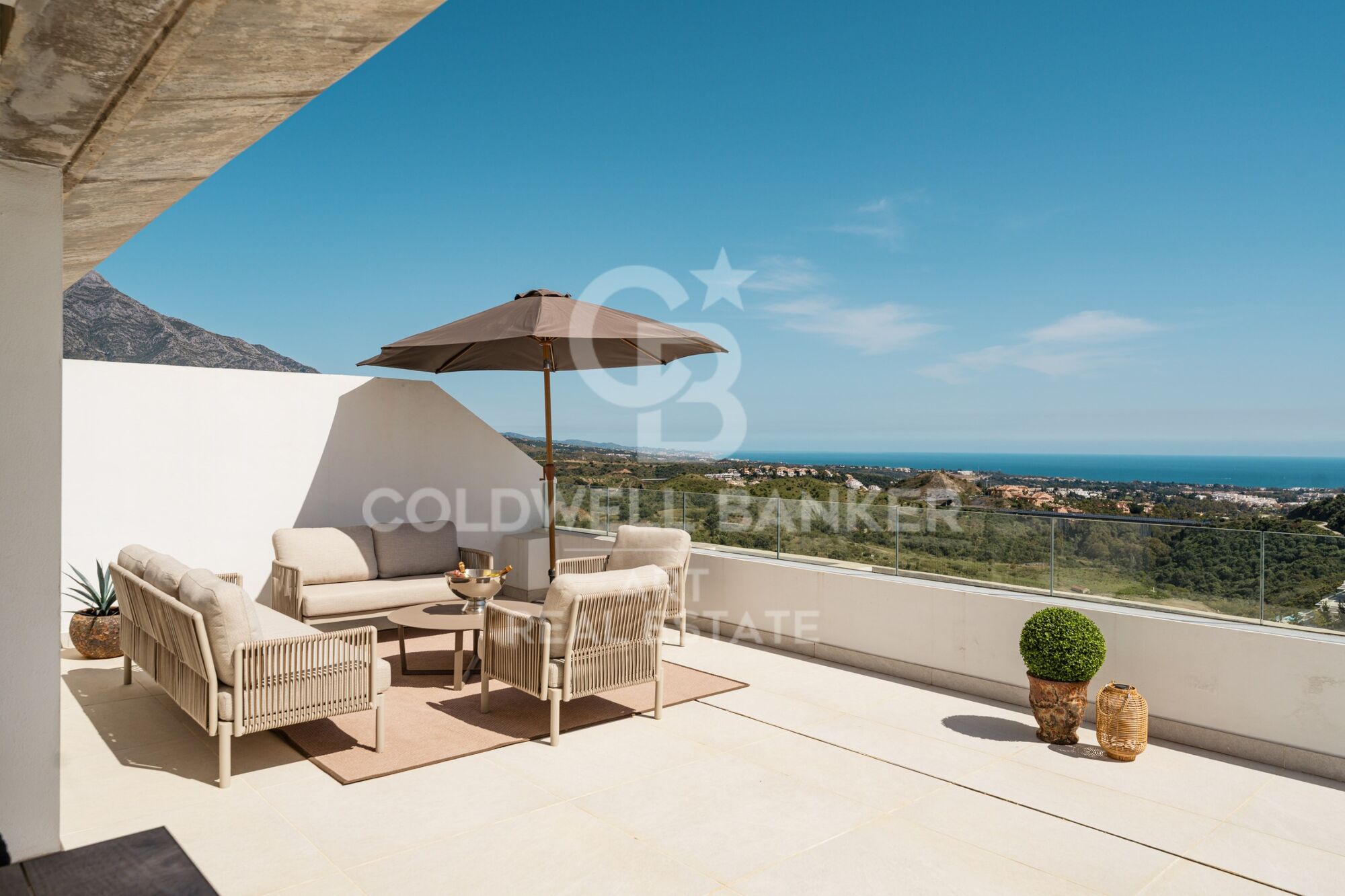 Penthouse de luxe avec vues panoramiques sur la mer à La Quinta.