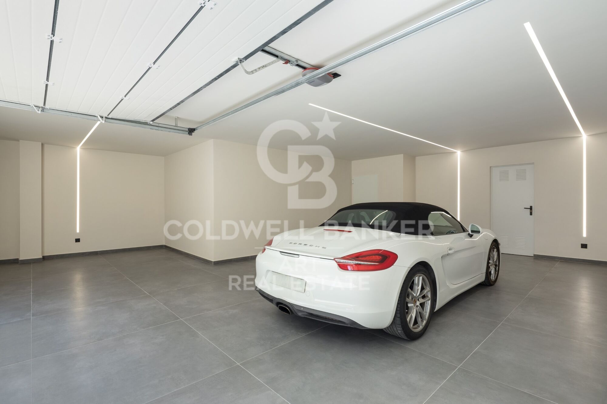 Brand-new contemporary luxury villa in La Cerquilla, Nueva Andalucía.