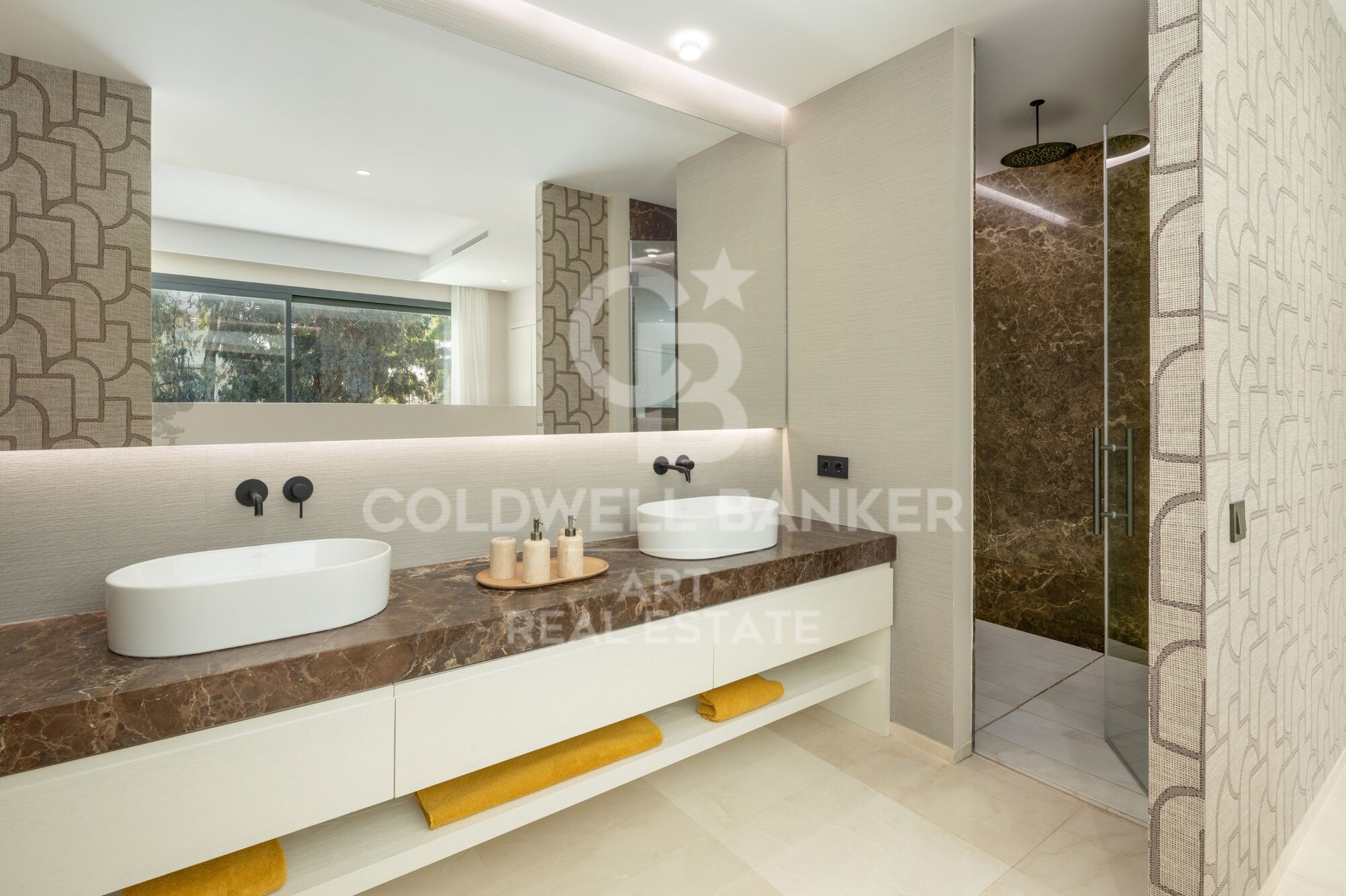 Brand-new contemporary luxury villa in La Cerquilla, Nueva Andalucía.