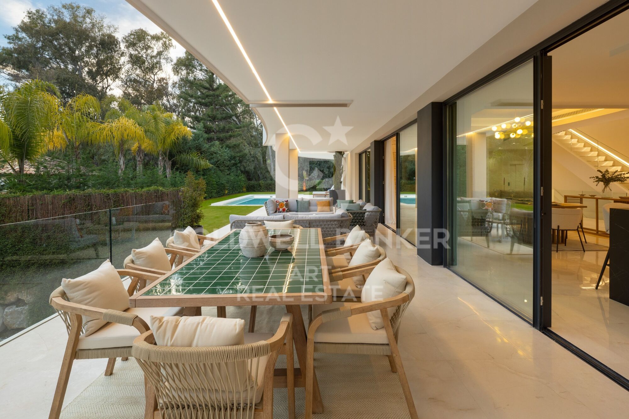 Brand-new contemporary luxury villa in La Cerquilla, Nueva Andalucía.