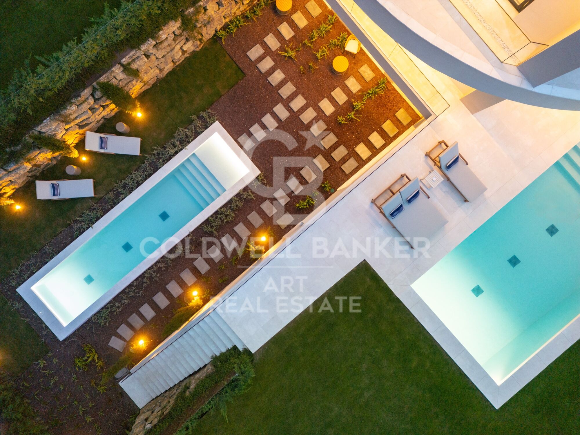 Brand-new contemporary luxury villa in La Cerquilla, Nueva Andalucía.