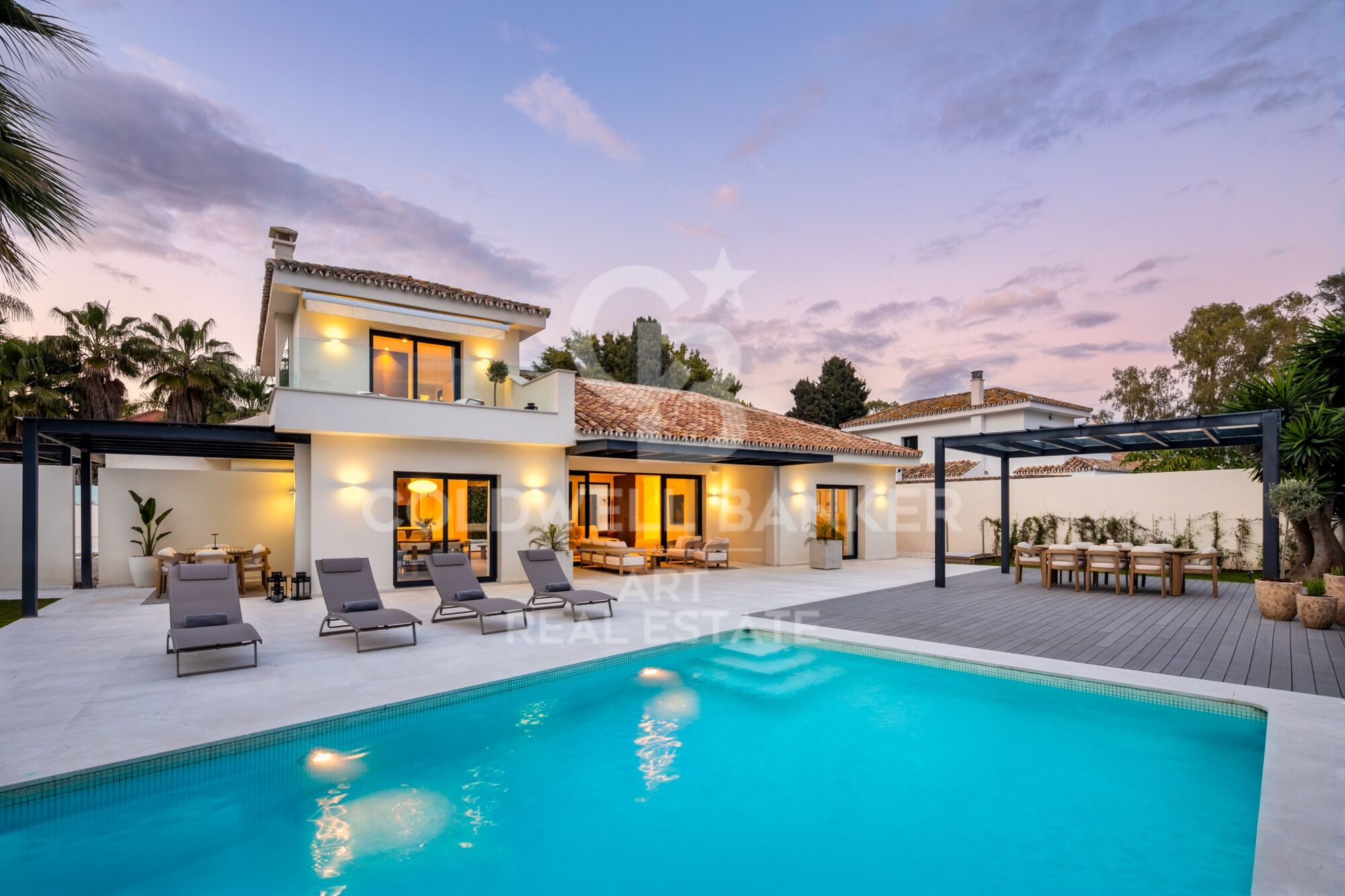 Villa mediterránea contemporánea junto a la playa en Marbella