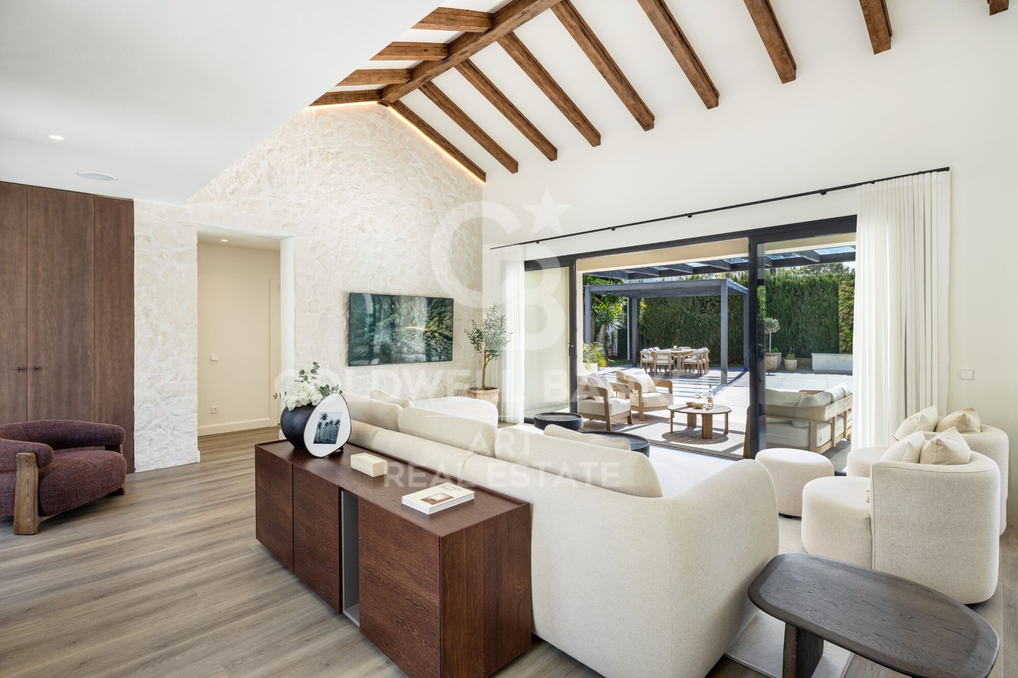 Villa mediterránea contemporánea junto a la playa en Marbella