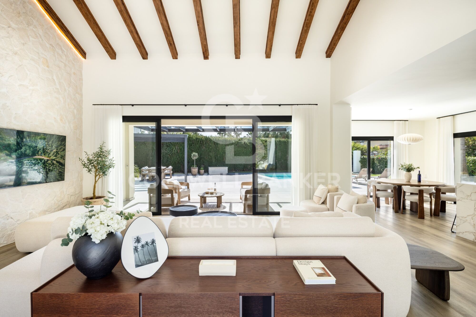 Villa mediterránea contemporánea junto a la playa en Marbella