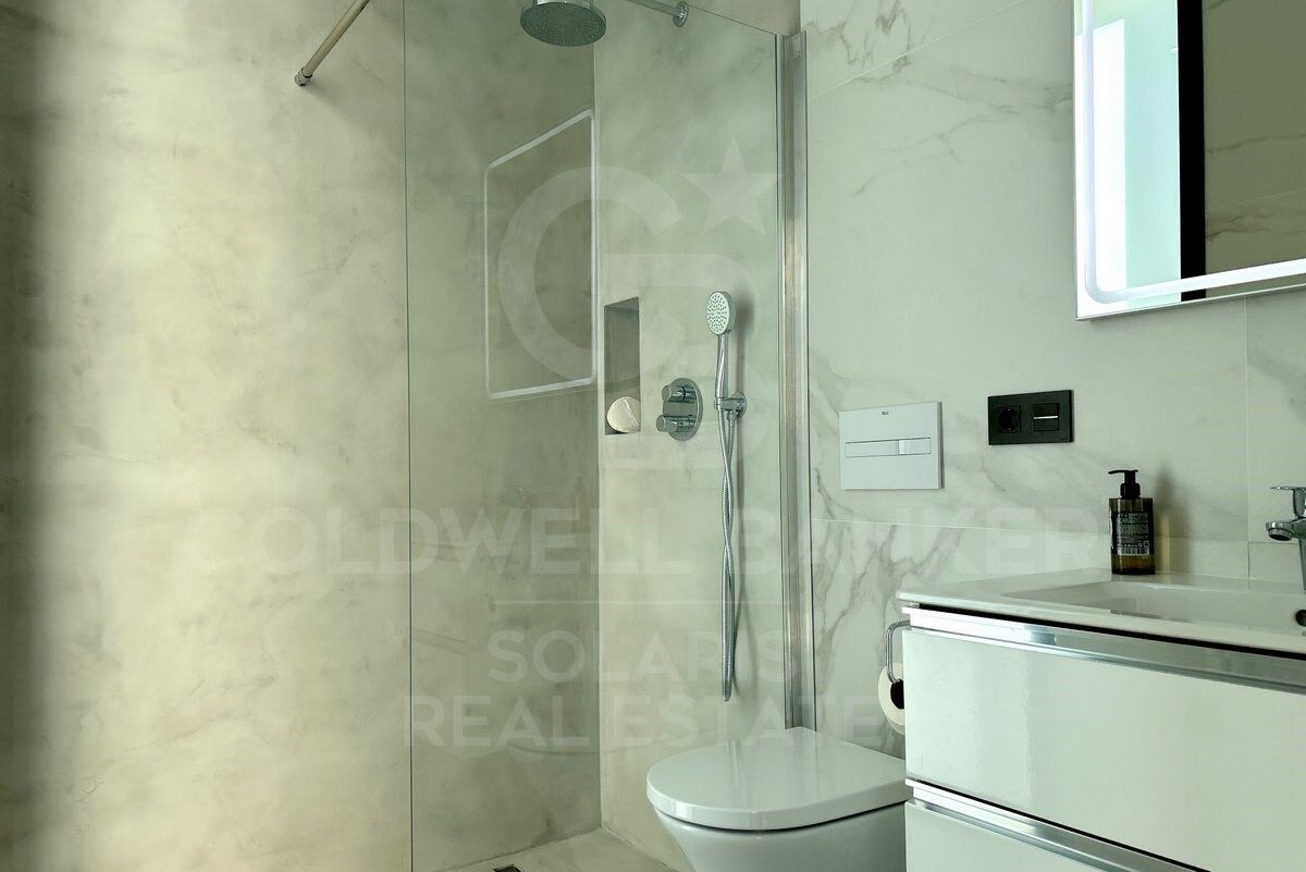 Exclusiva Villa de Diseño en el Montgó, Jávea | Vistas al Valle, Piscina Climatizada y Máxima Privacidad