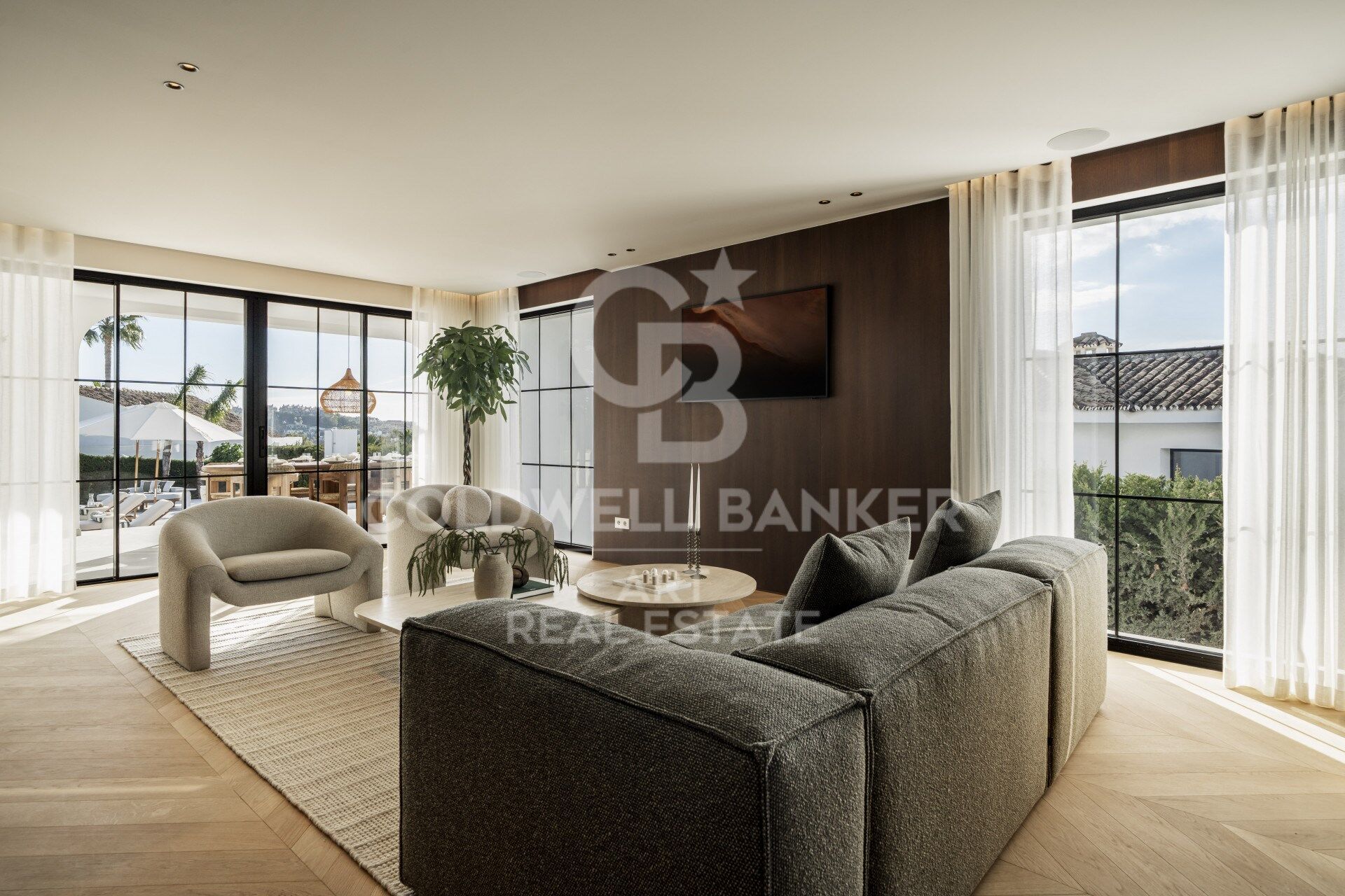 Spectacular fully renovated five-bedroom villa in Nueva Andalucía, Marbella