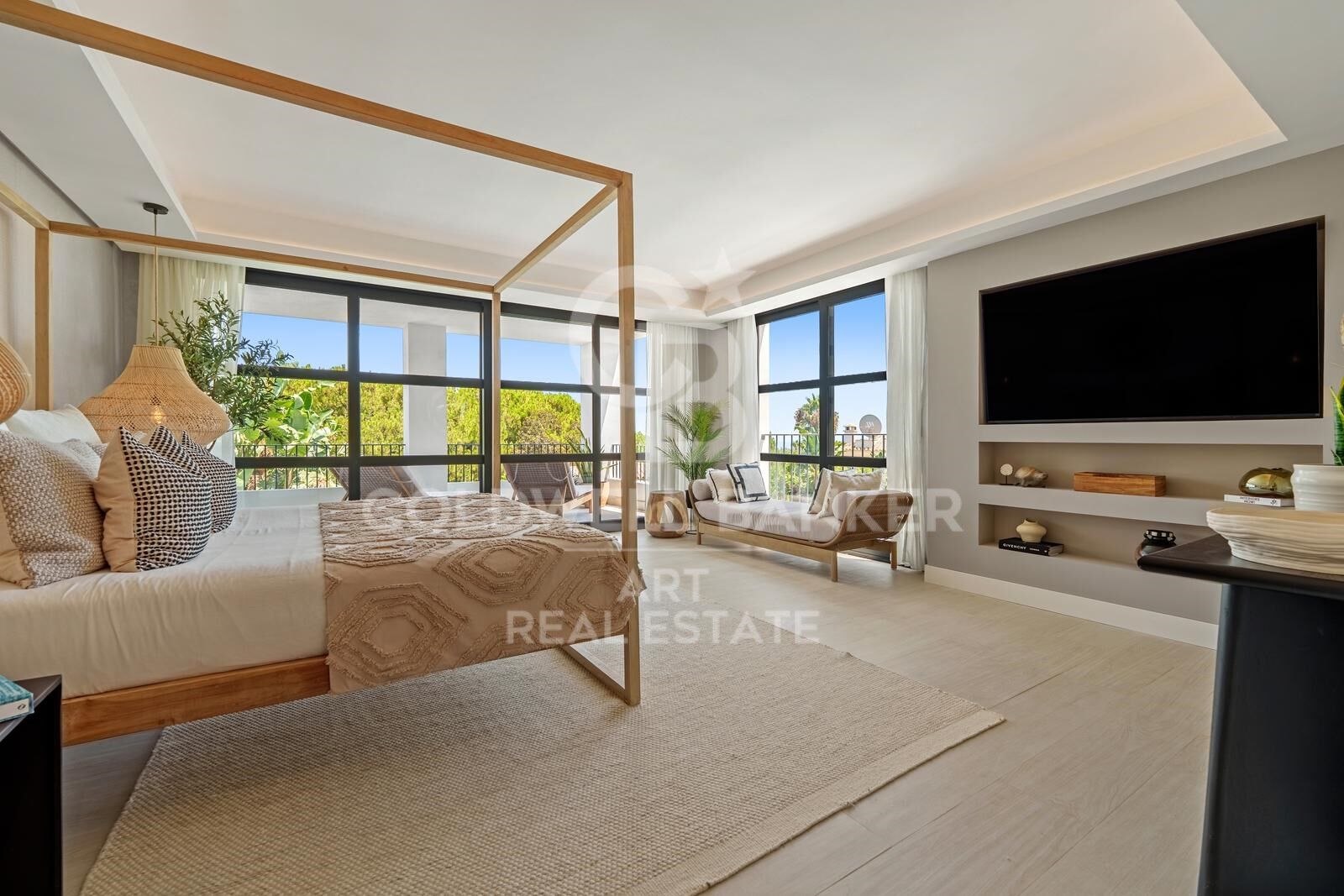 Impressionnante villa contemporaine avec vue panoramique à Puerto Banús.