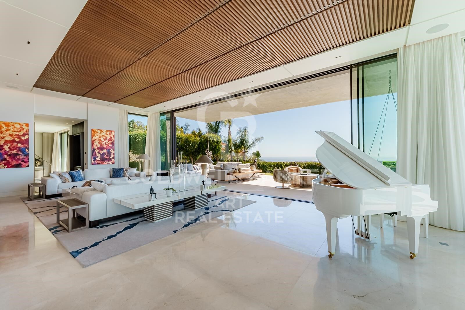 Exquisite Luxusvilla mit Panoramablick auf das Mittelmeer in La Quinta