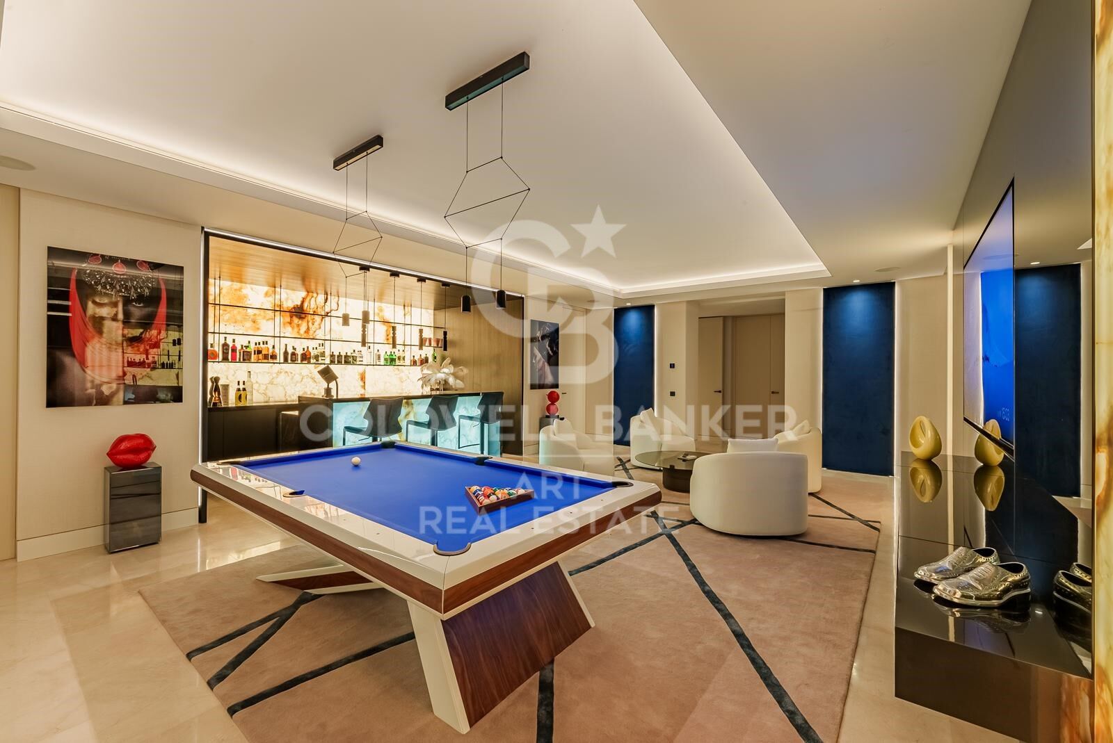 Exquisite Luxusvilla mit Panoramablick auf das Mittelmeer in La Quinta