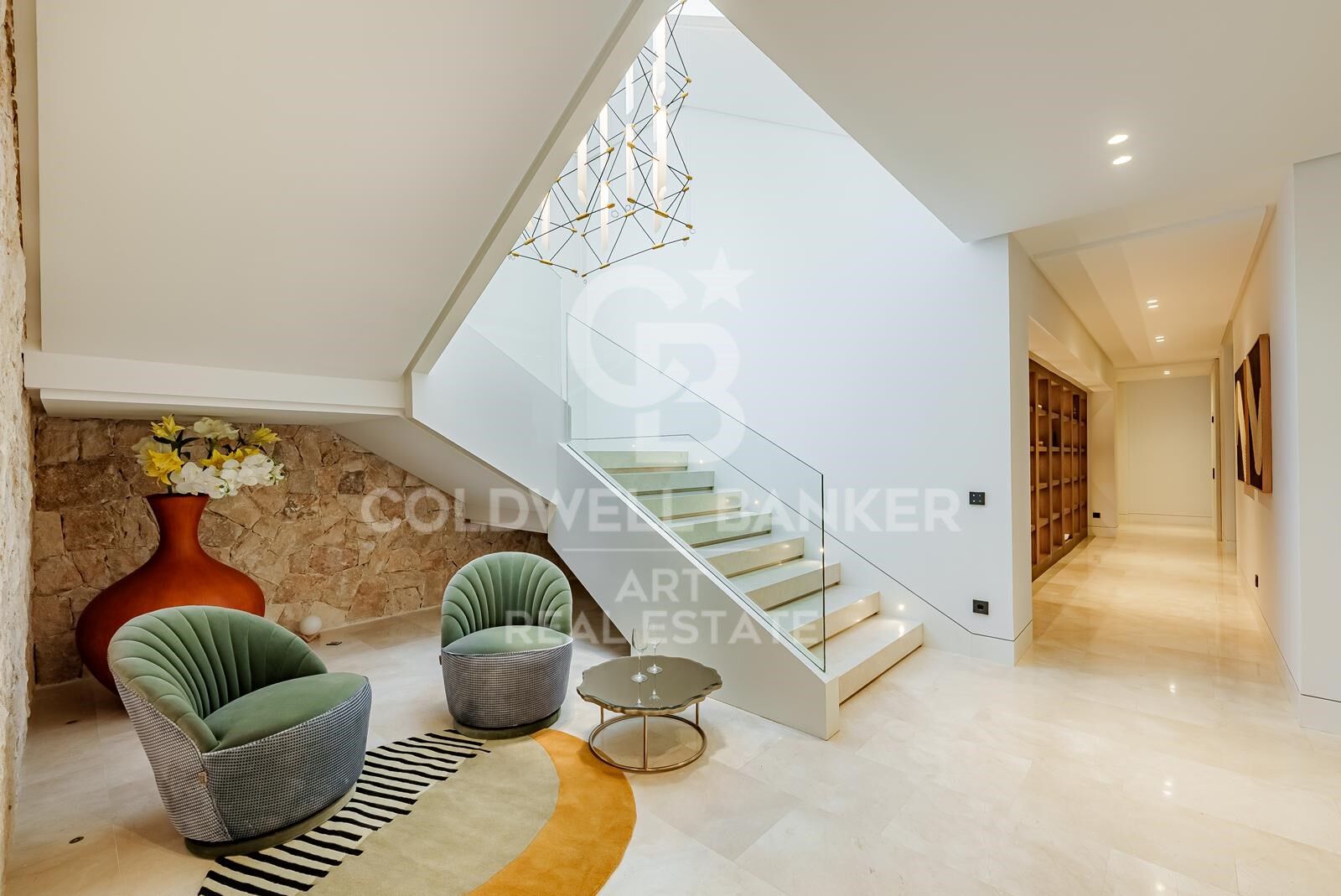 Exquisita villa de lujo con vistas panorámicas al Mediterráneo en La Quinta