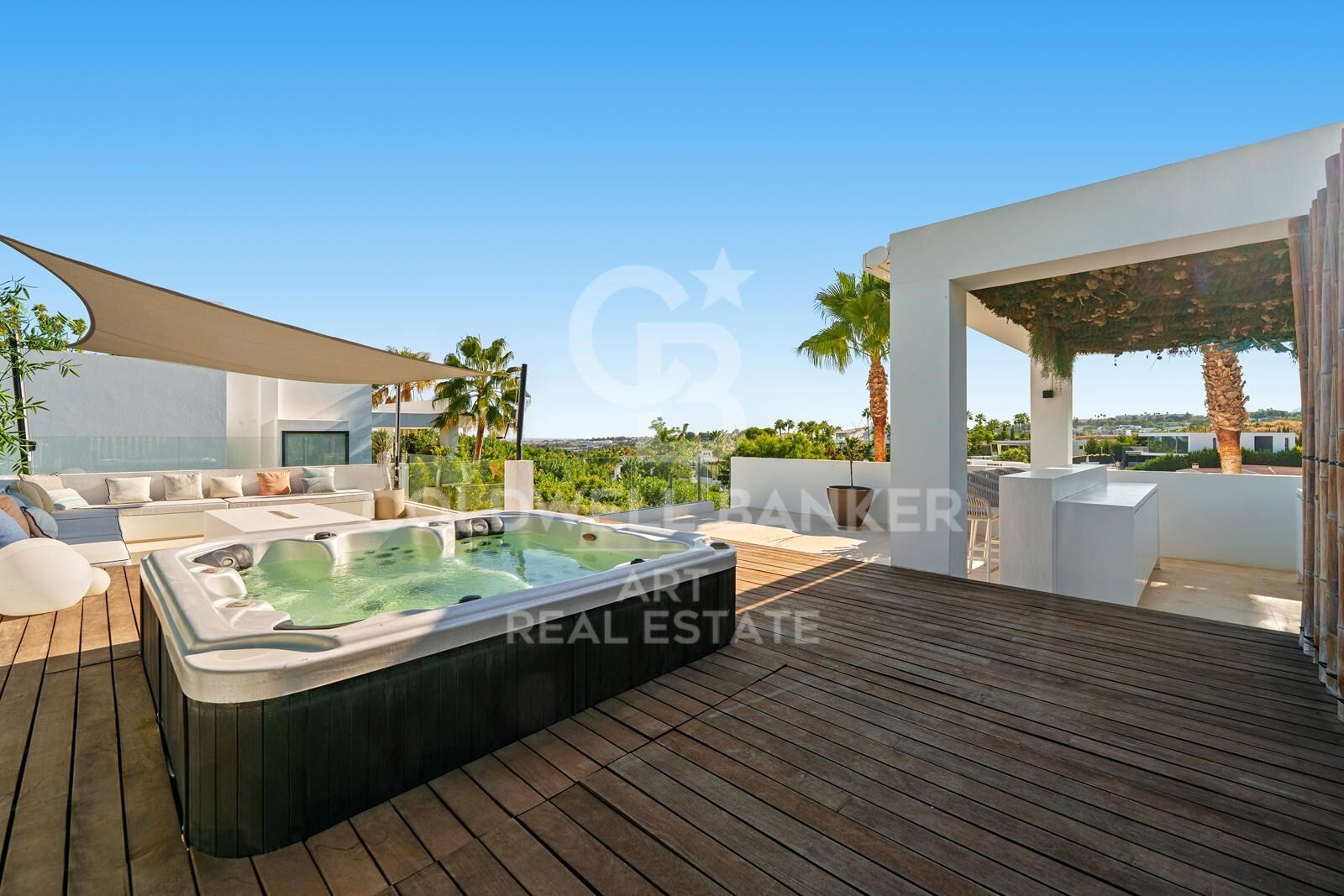 Zeitgenössische Villa mit elegantem Design - Nueva Andalucía, Marbella