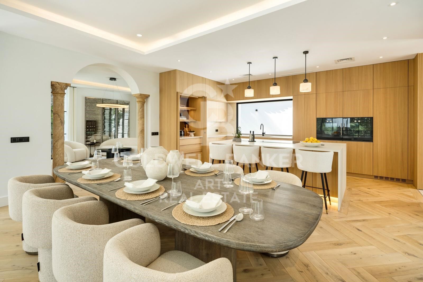 Villa andalouse contemporaine avec vues panoramiques à El Herrojo Alto, Benahavís
