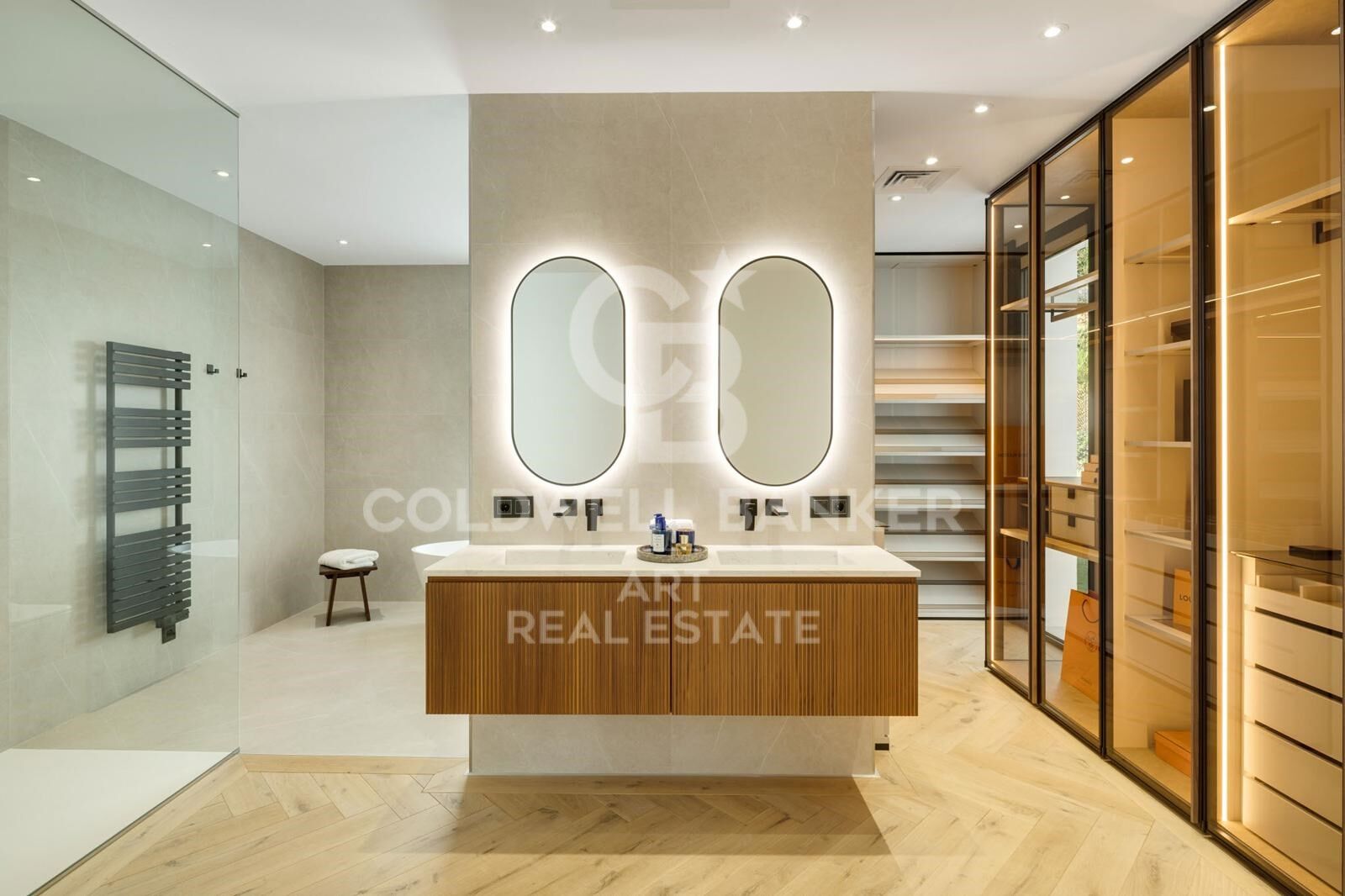 Villa andalouse contemporaine avec vues panoramiques à El Herrojo Alto, Benahavís