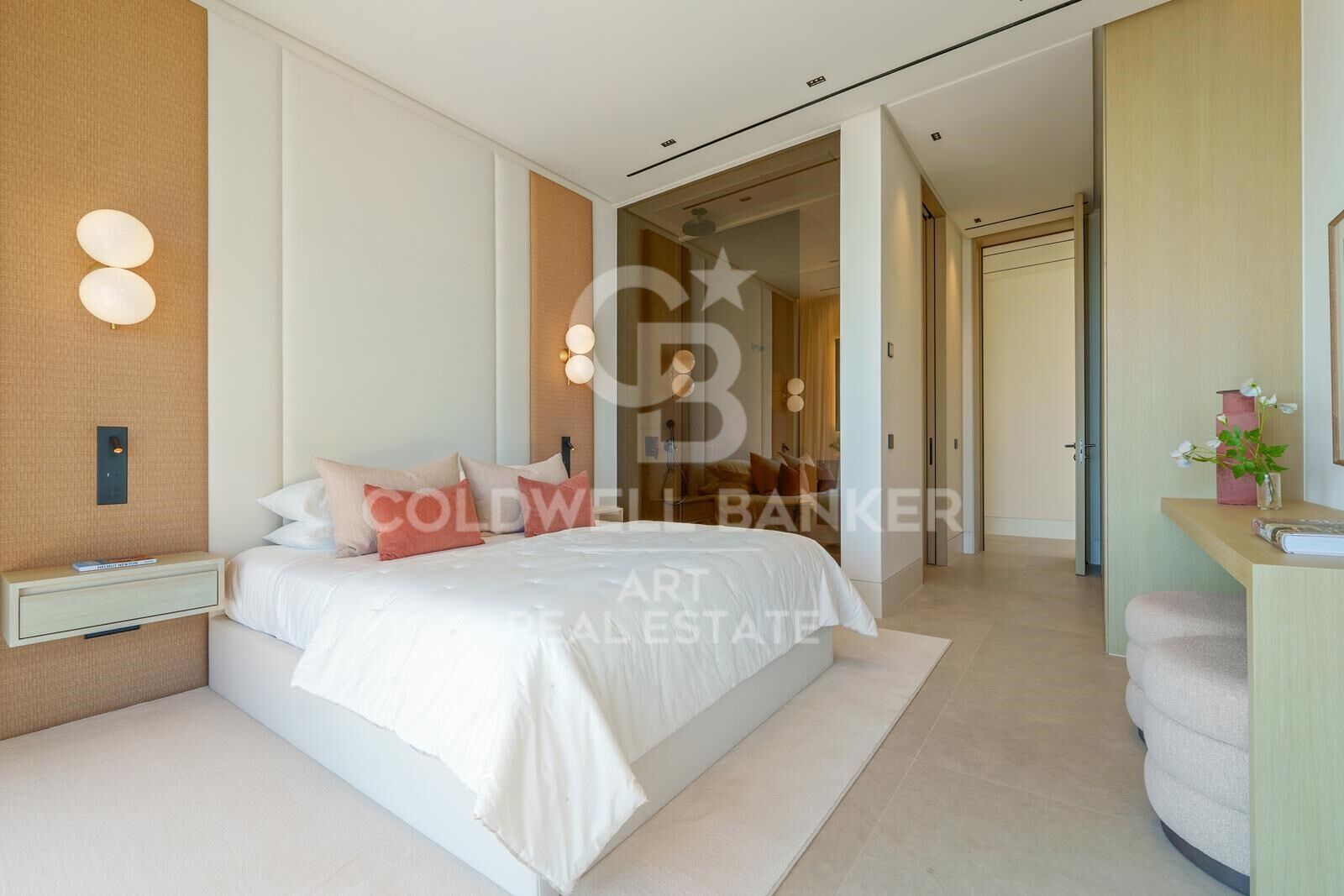 The epitome of contemporary luxury living in El Herrojo Alto, La Quinta, Benahavís