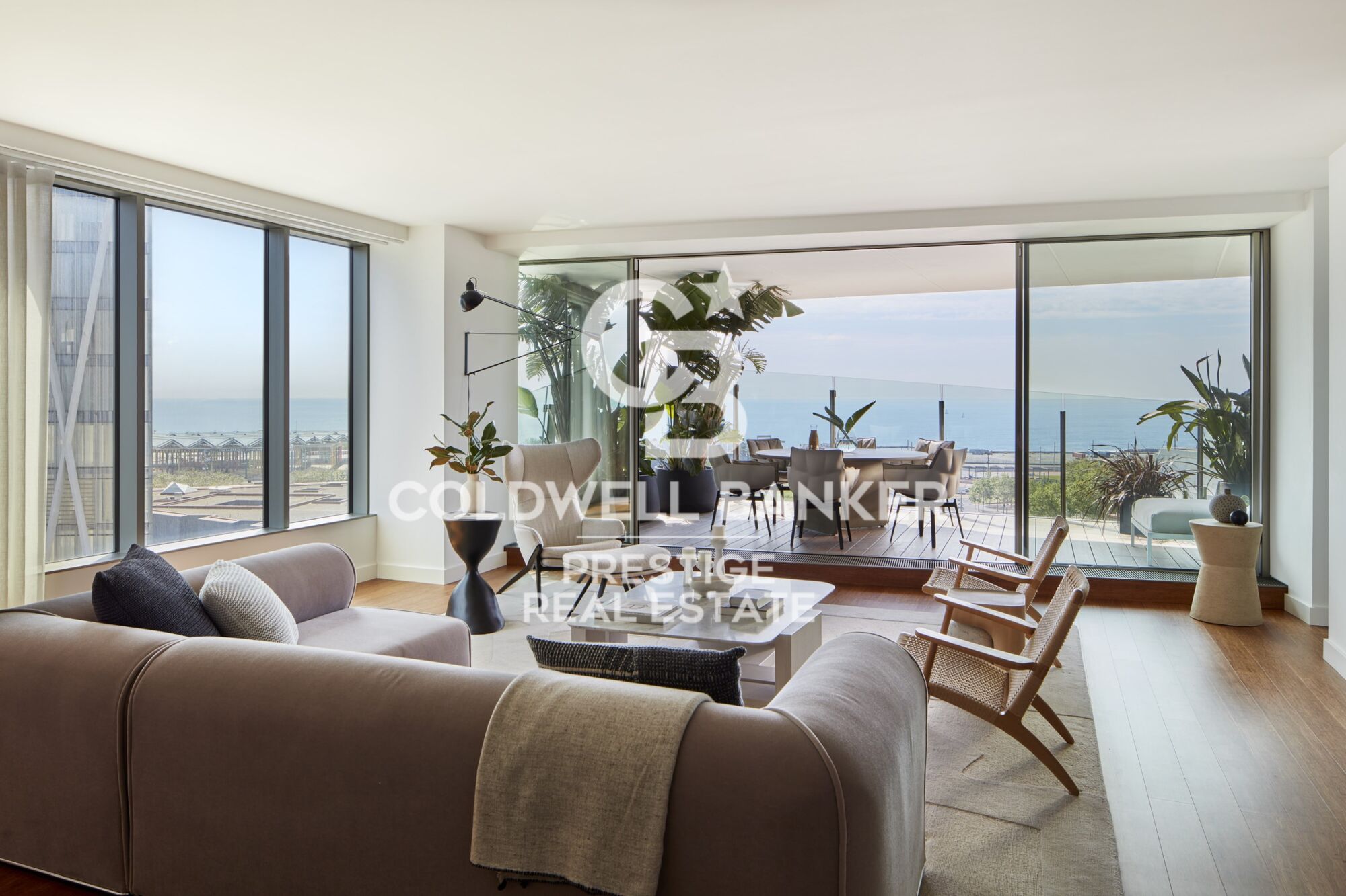 Iconic building in Barcelona: A luxury in heights in Diagonal Mar